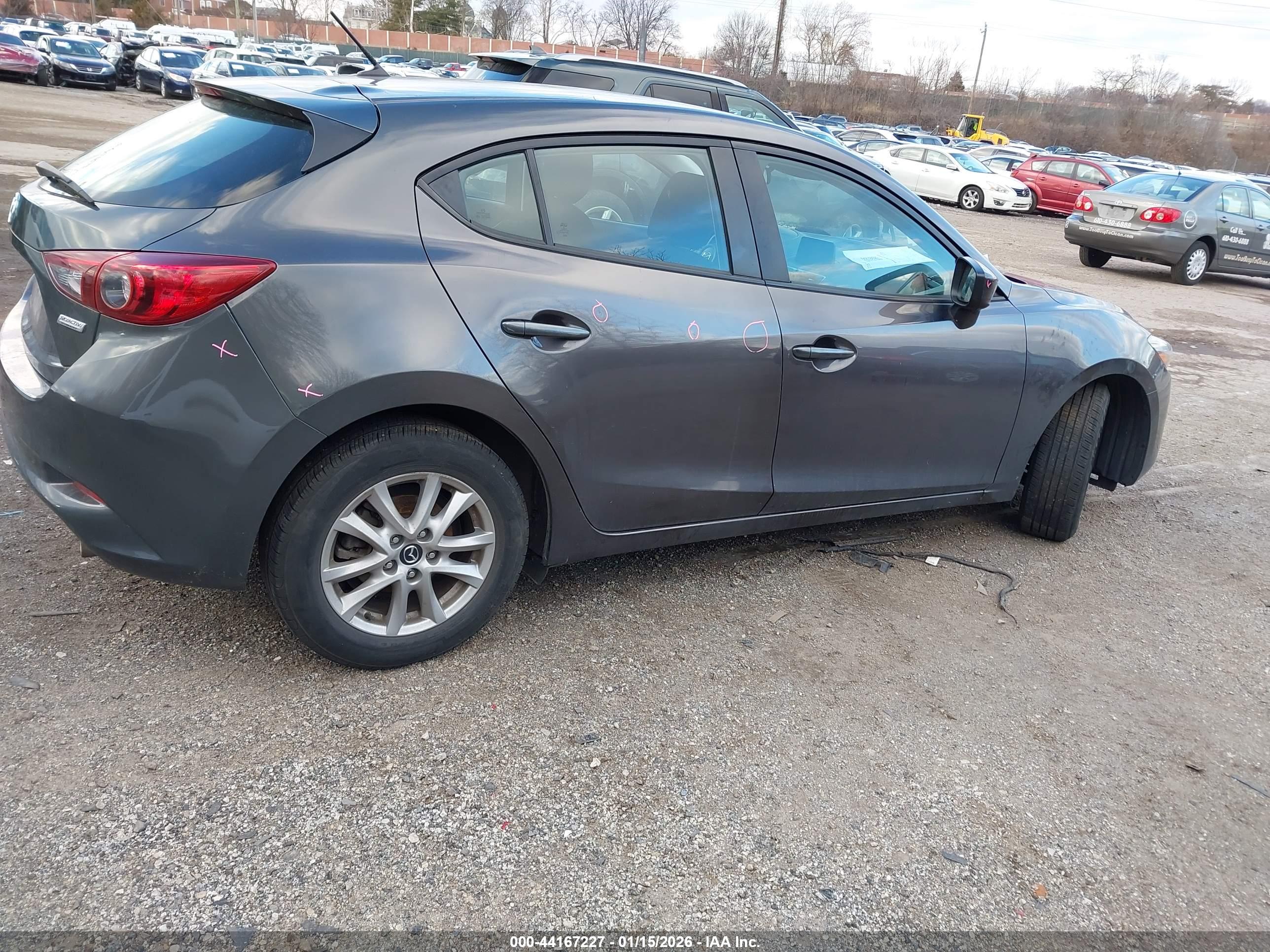 MAZDA MAZDA3 image 4
