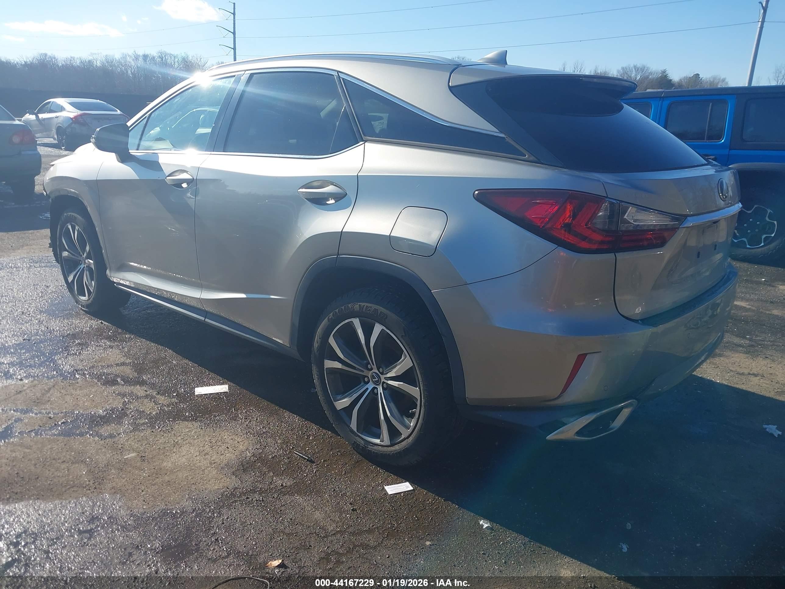 LEXUS RX image 3