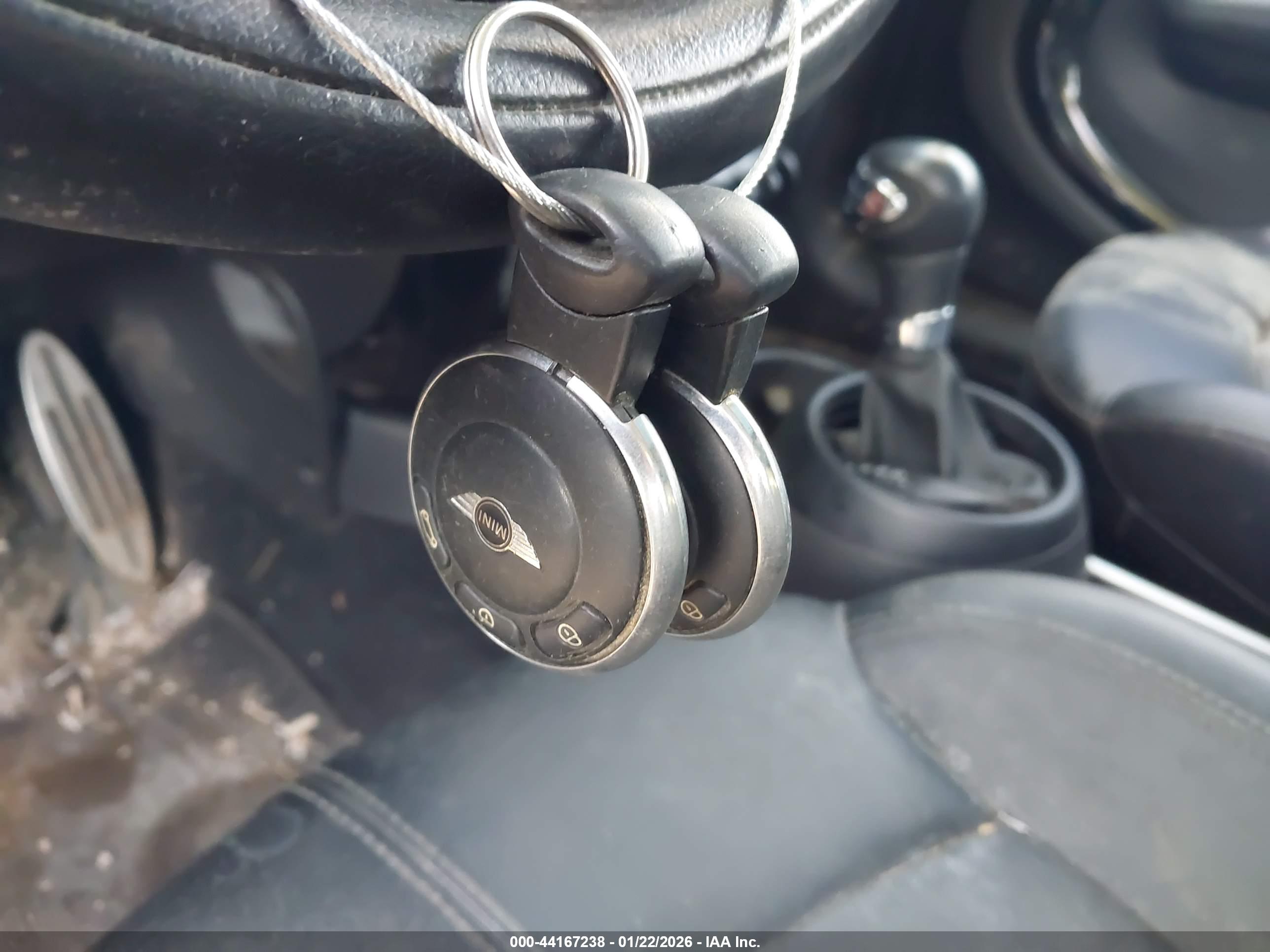 MINI COUNTRYMAN image 11