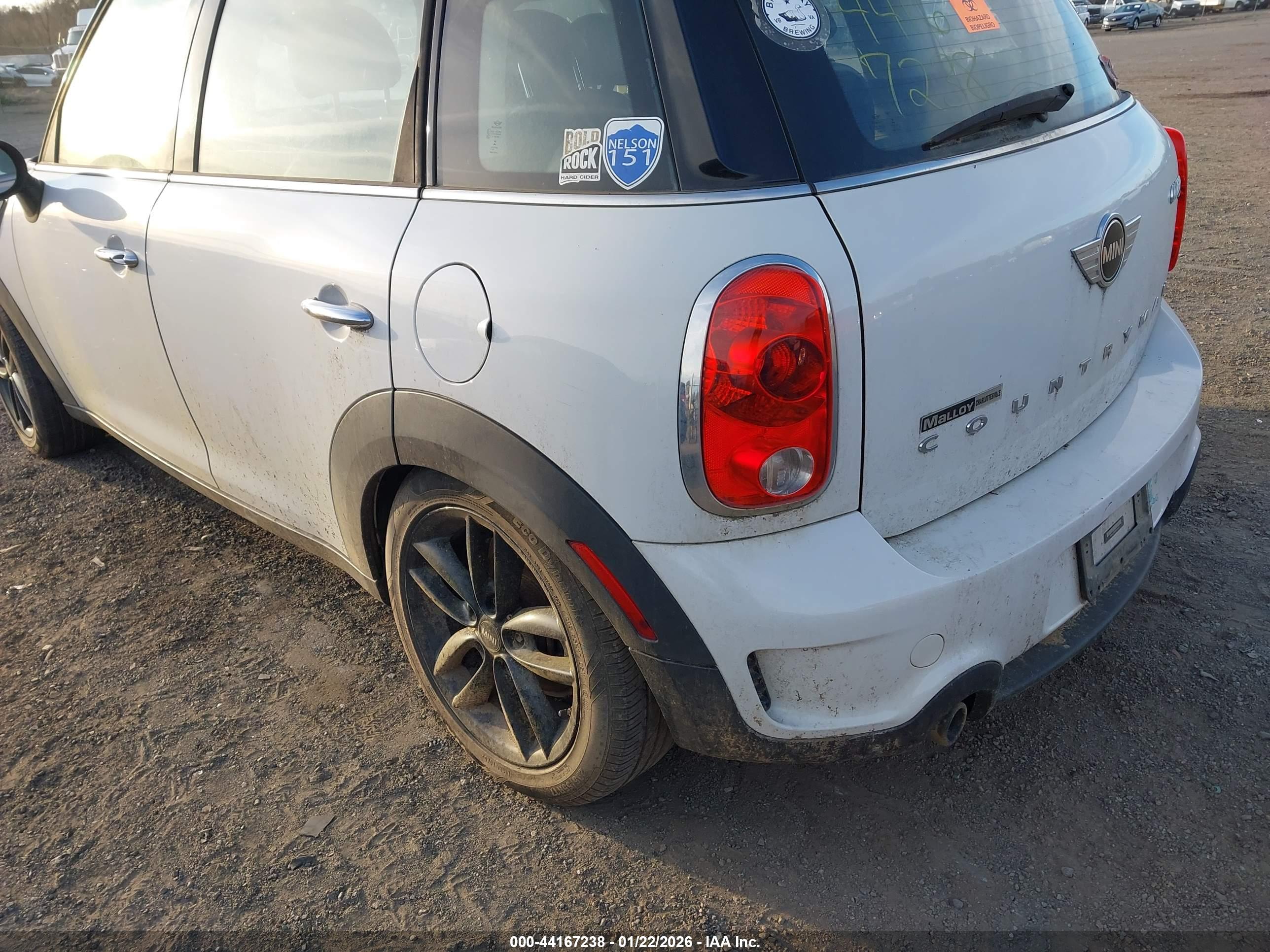 MINI COUNTRYMAN image 6
