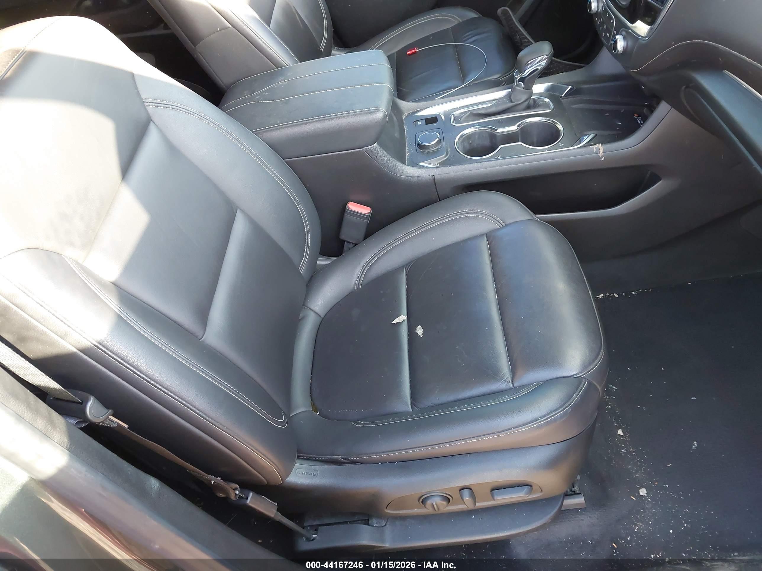 CHEVROLET TRAVERSE image 5
