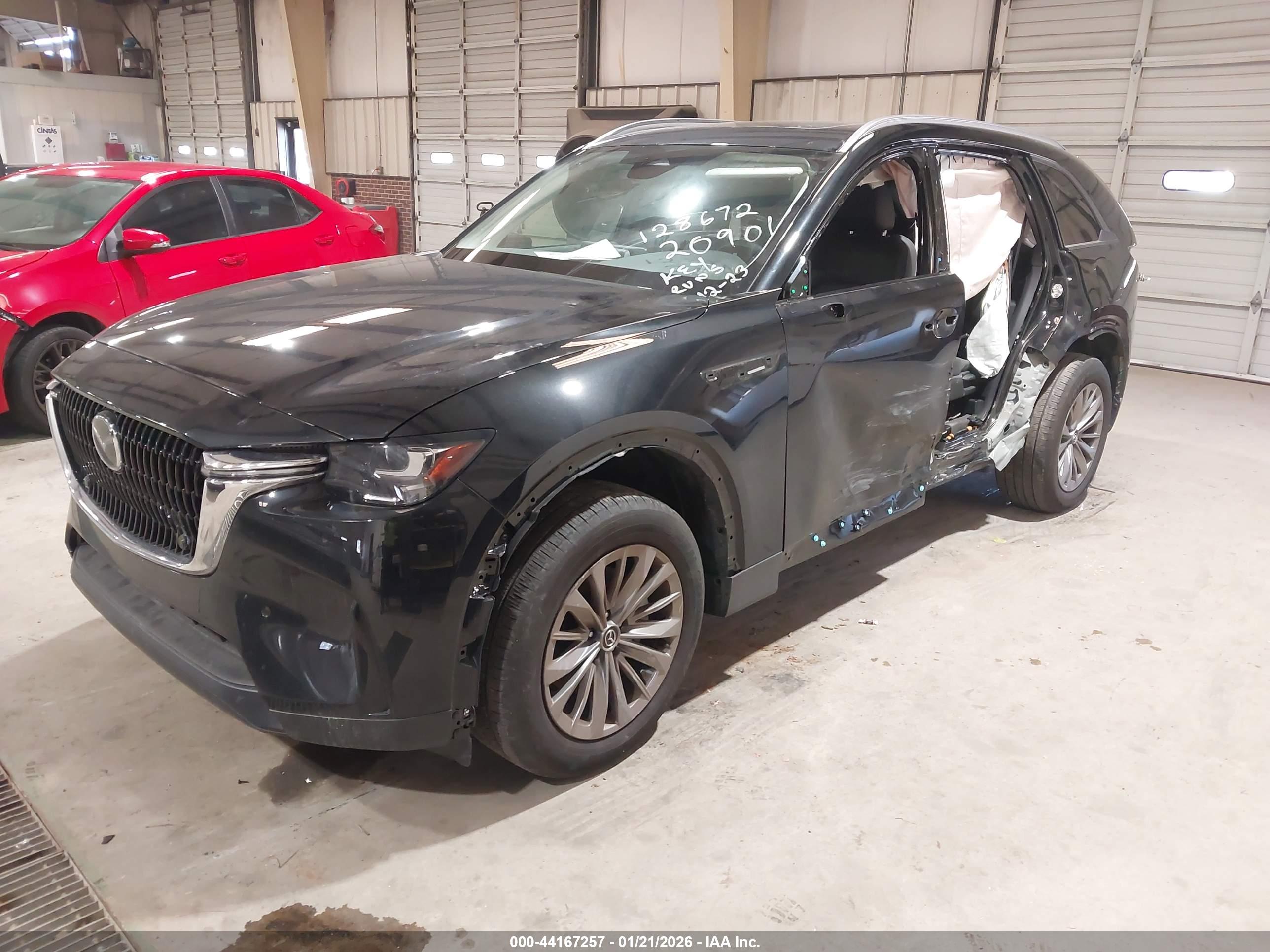 MAZDA CX-90 image 2