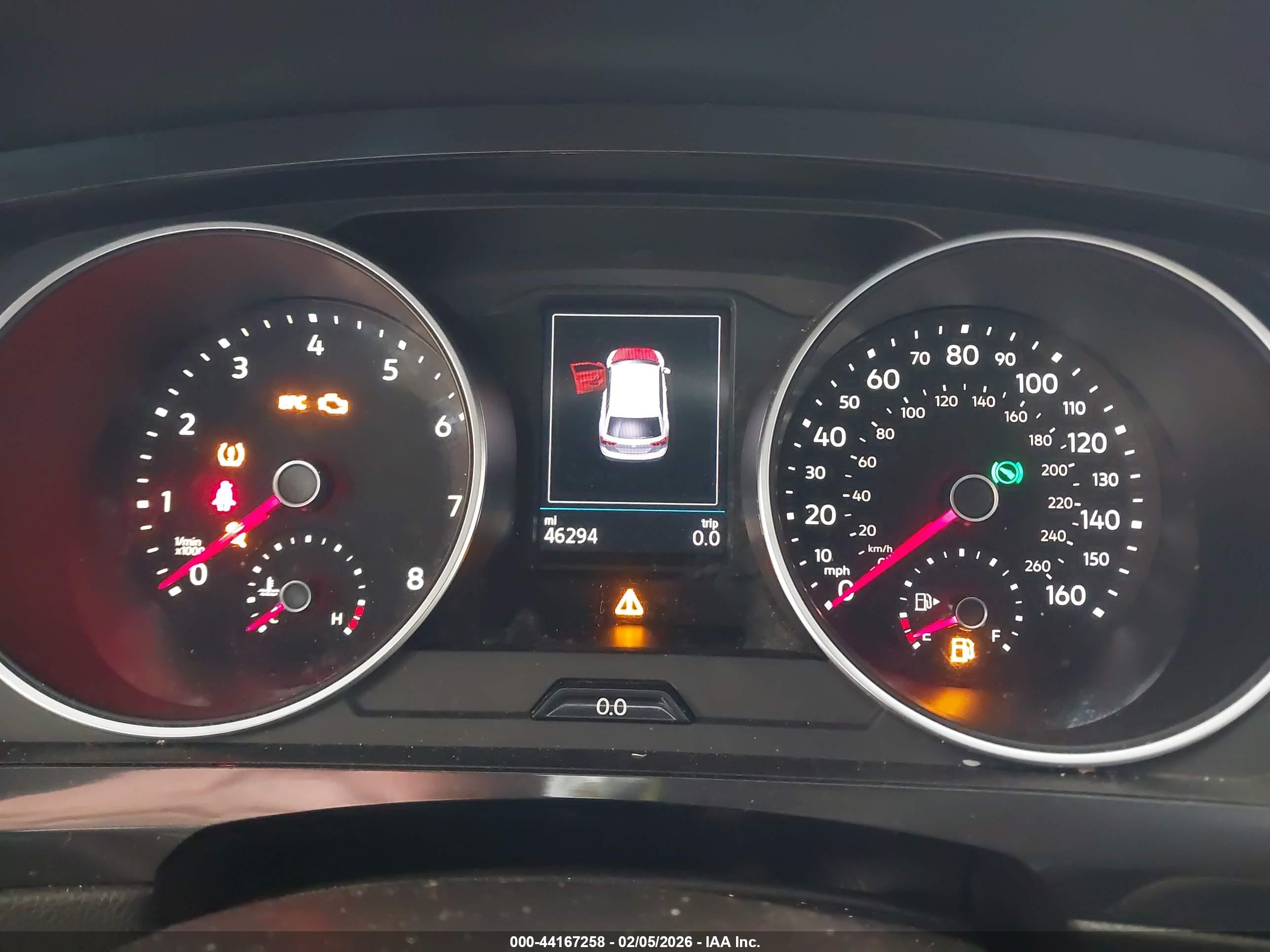 VOLKSWAGEN TIGUAN image 7