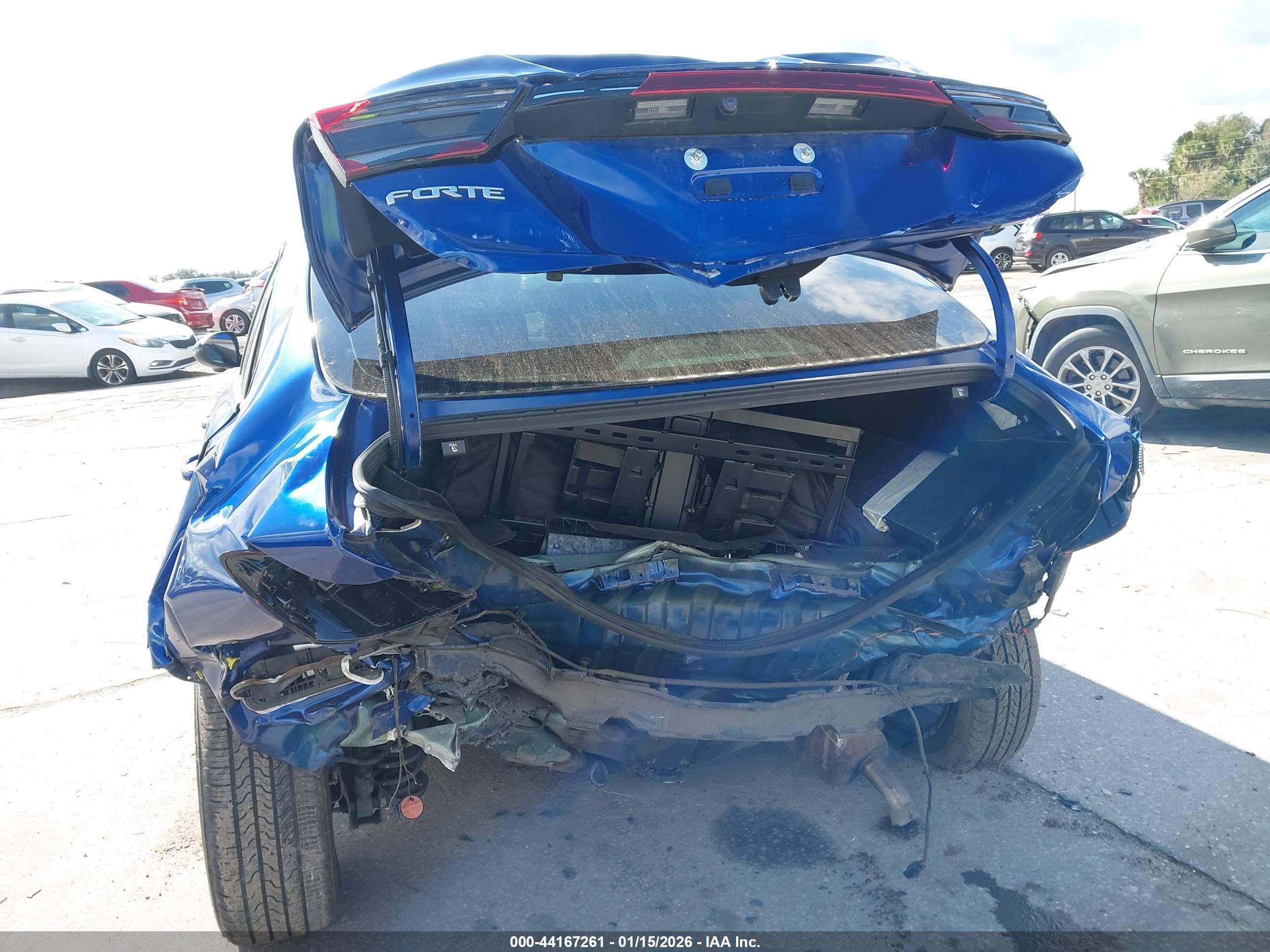 KIA FORTE image 6