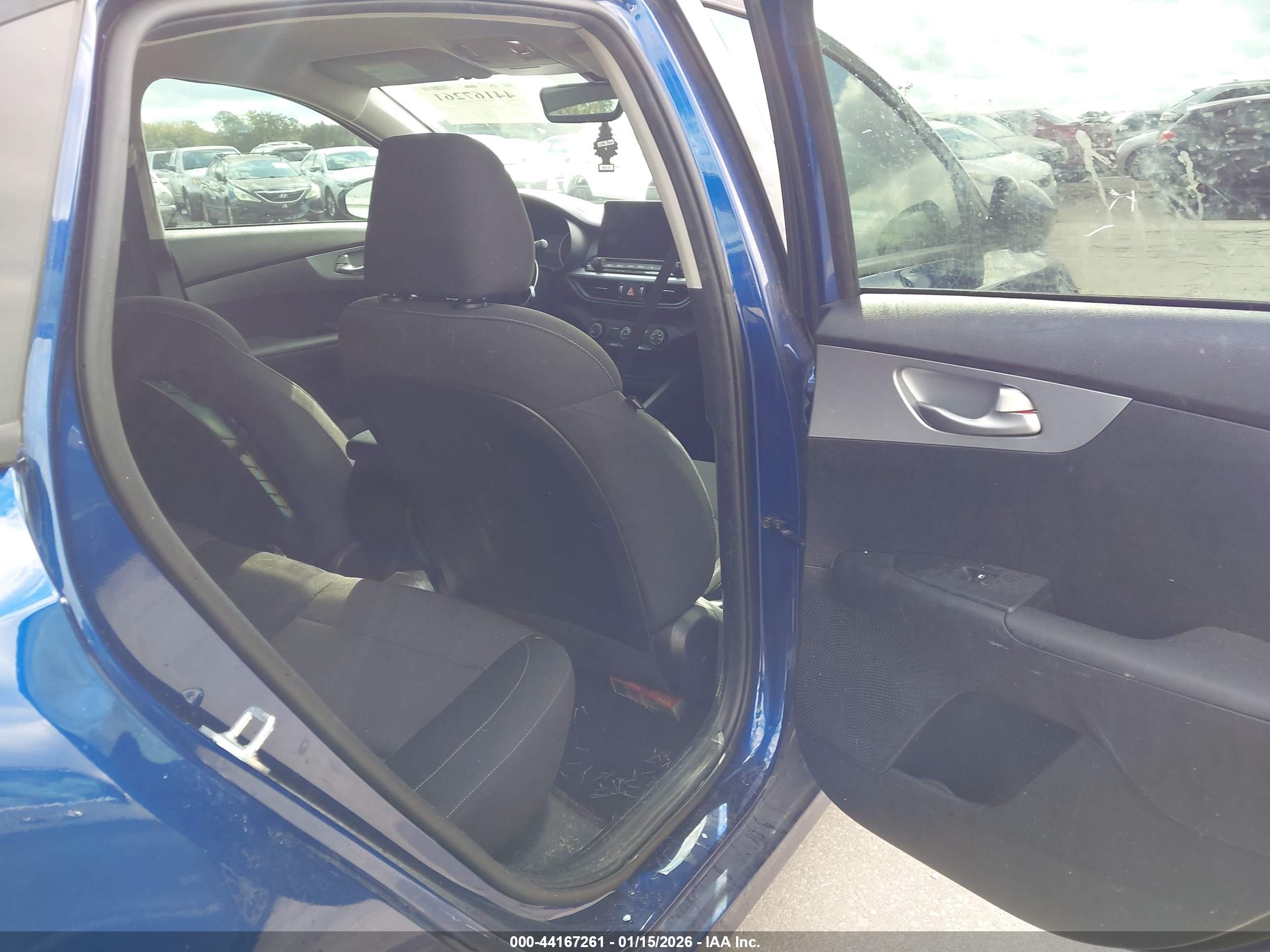 KIA FORTE image 8