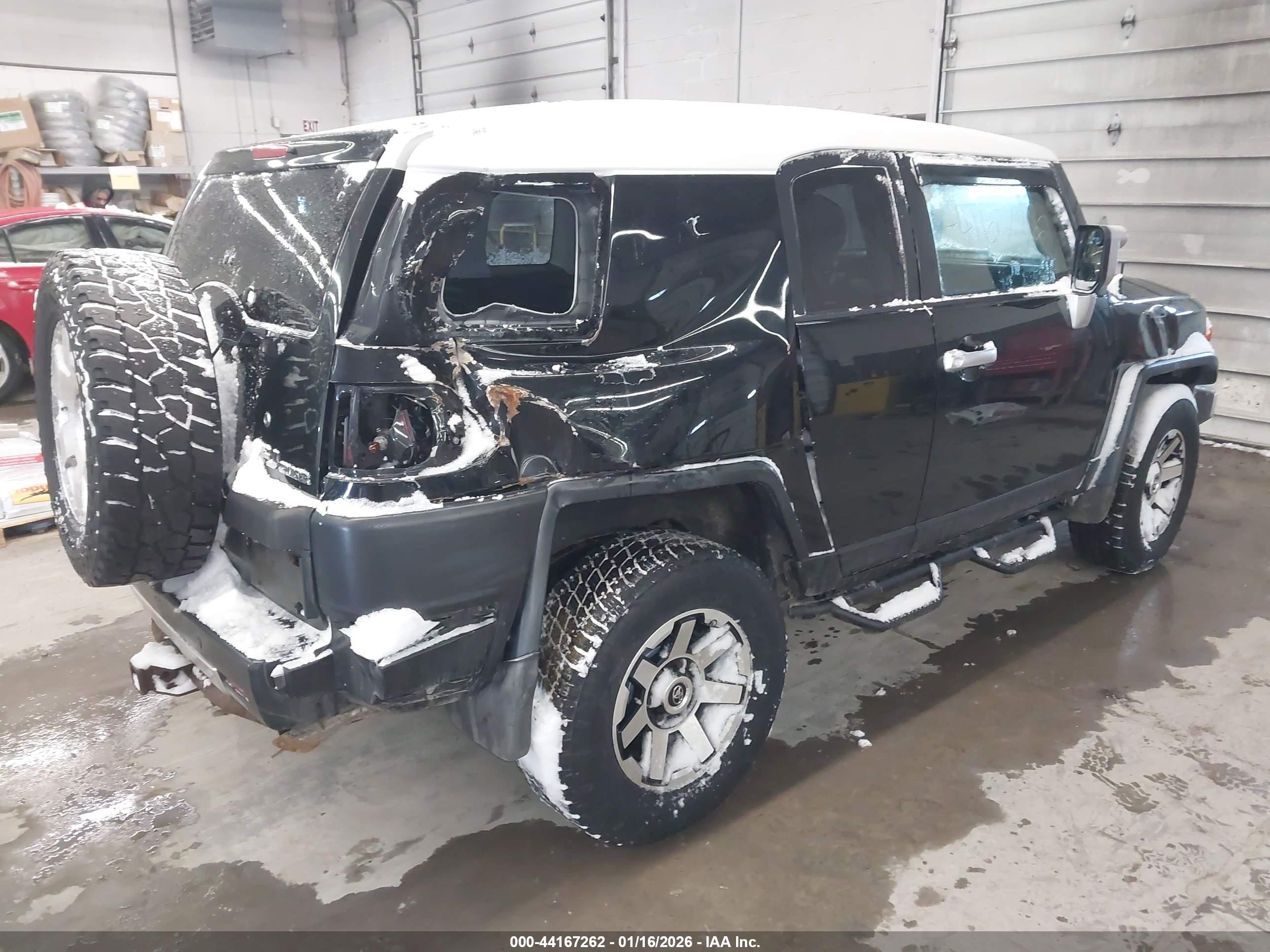 TOYOTA FJ image 4