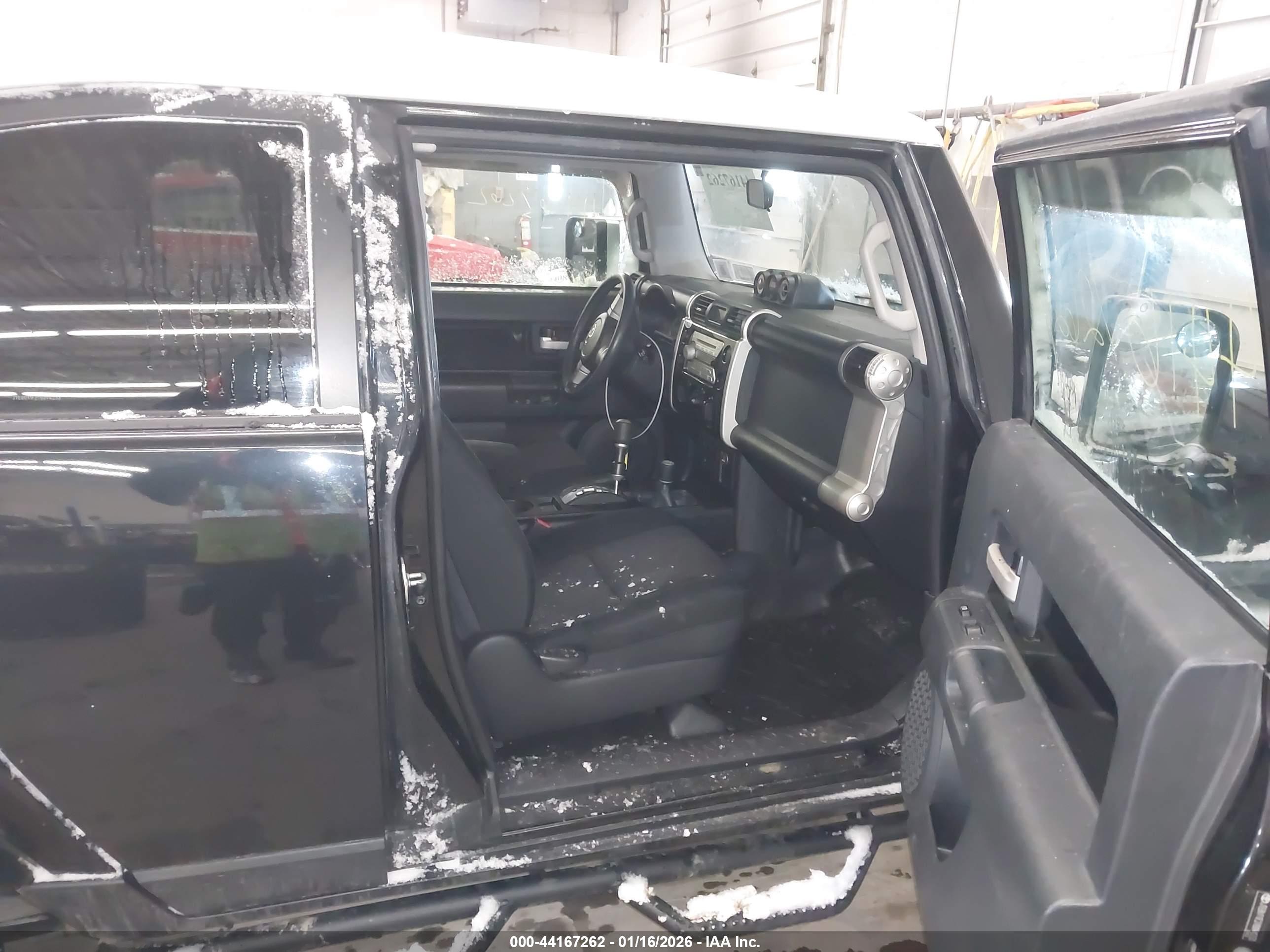 TOYOTA FJ image 5