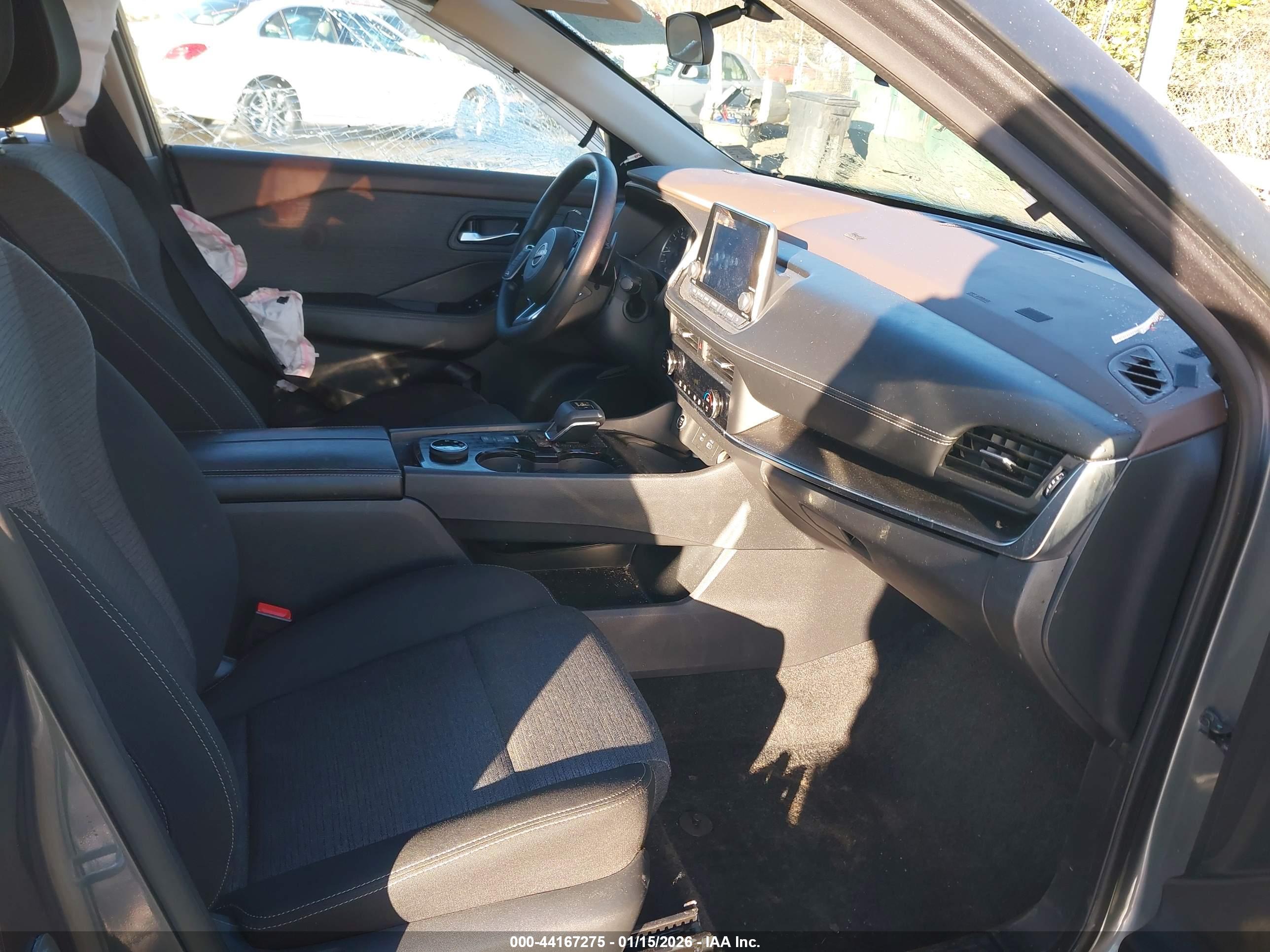 NISSAN ROGUE image 5