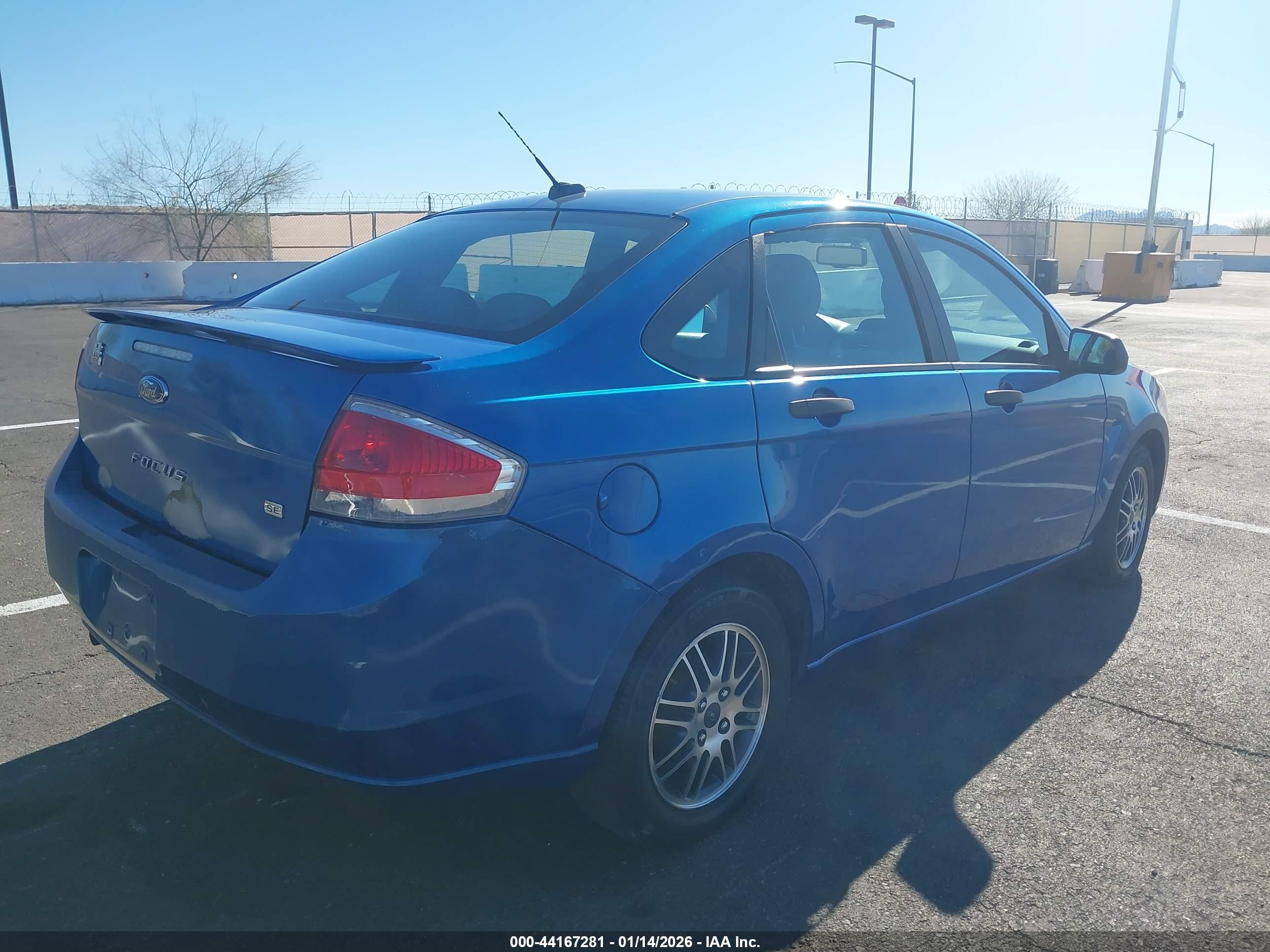 FORD FOCUS image 4