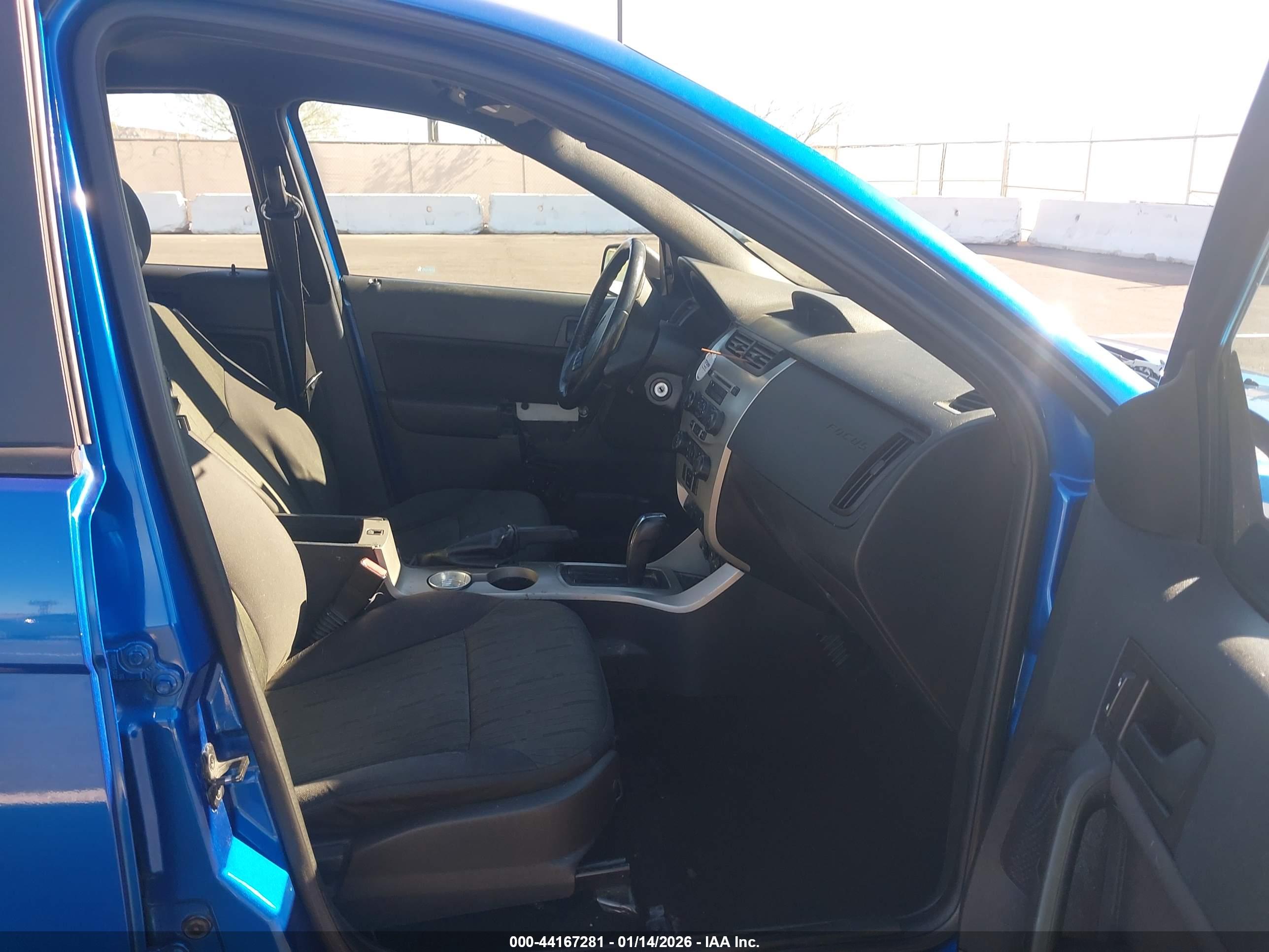 FORD FOCUS image 5