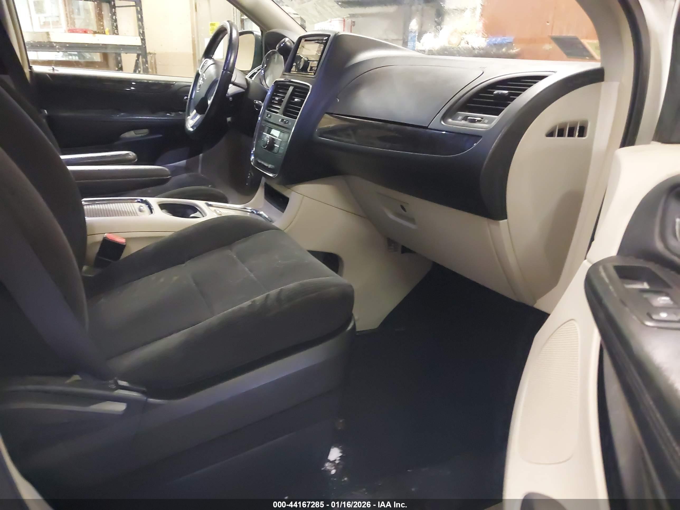DODGE GRAND image 5