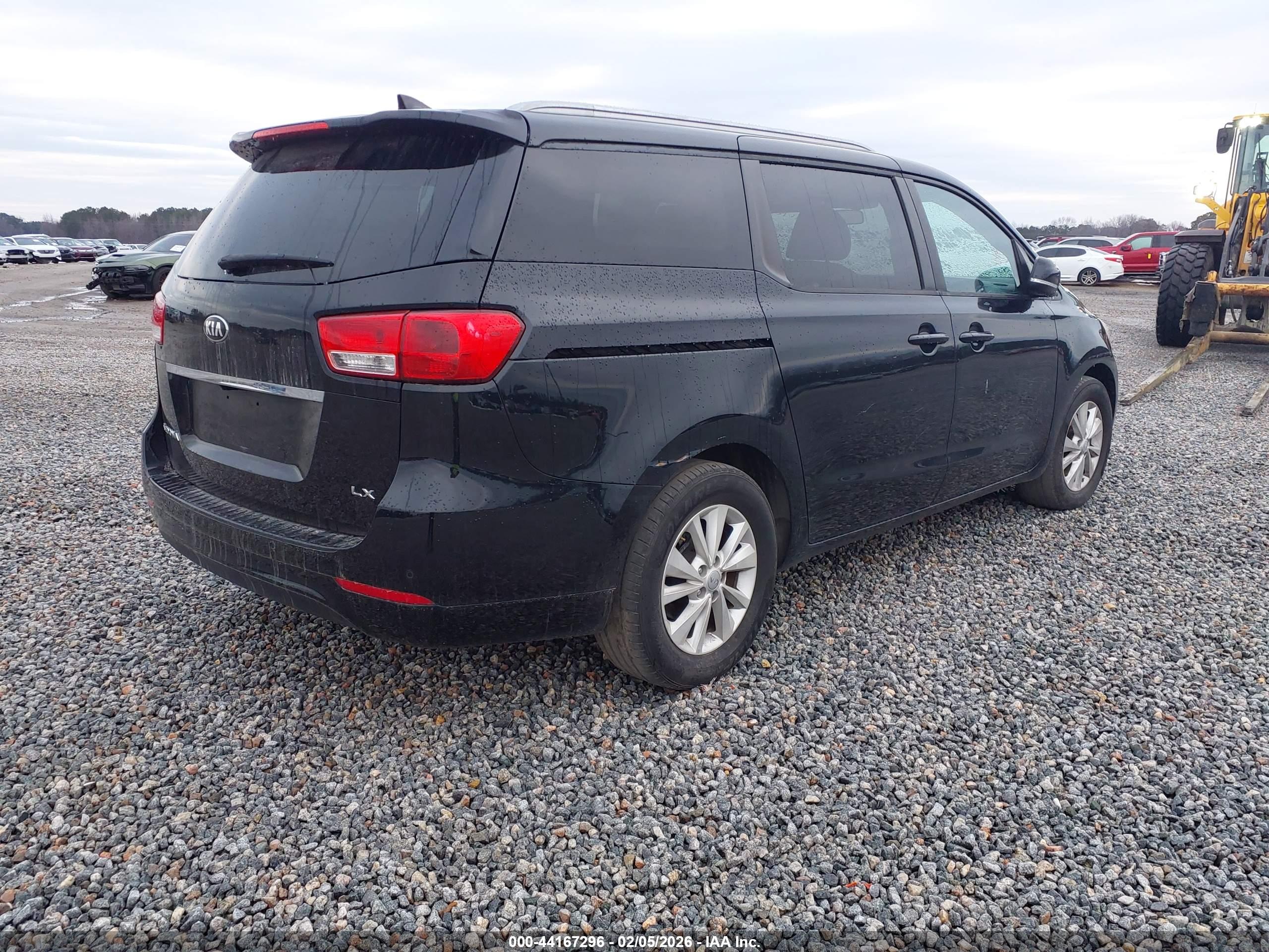 KIA SEDONA image 4
