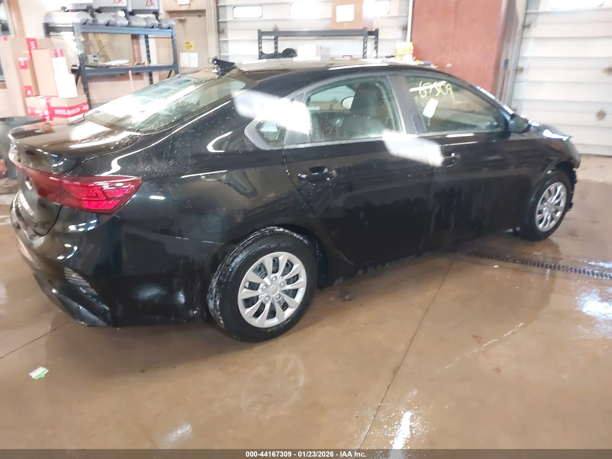 KIA FORTE image 4