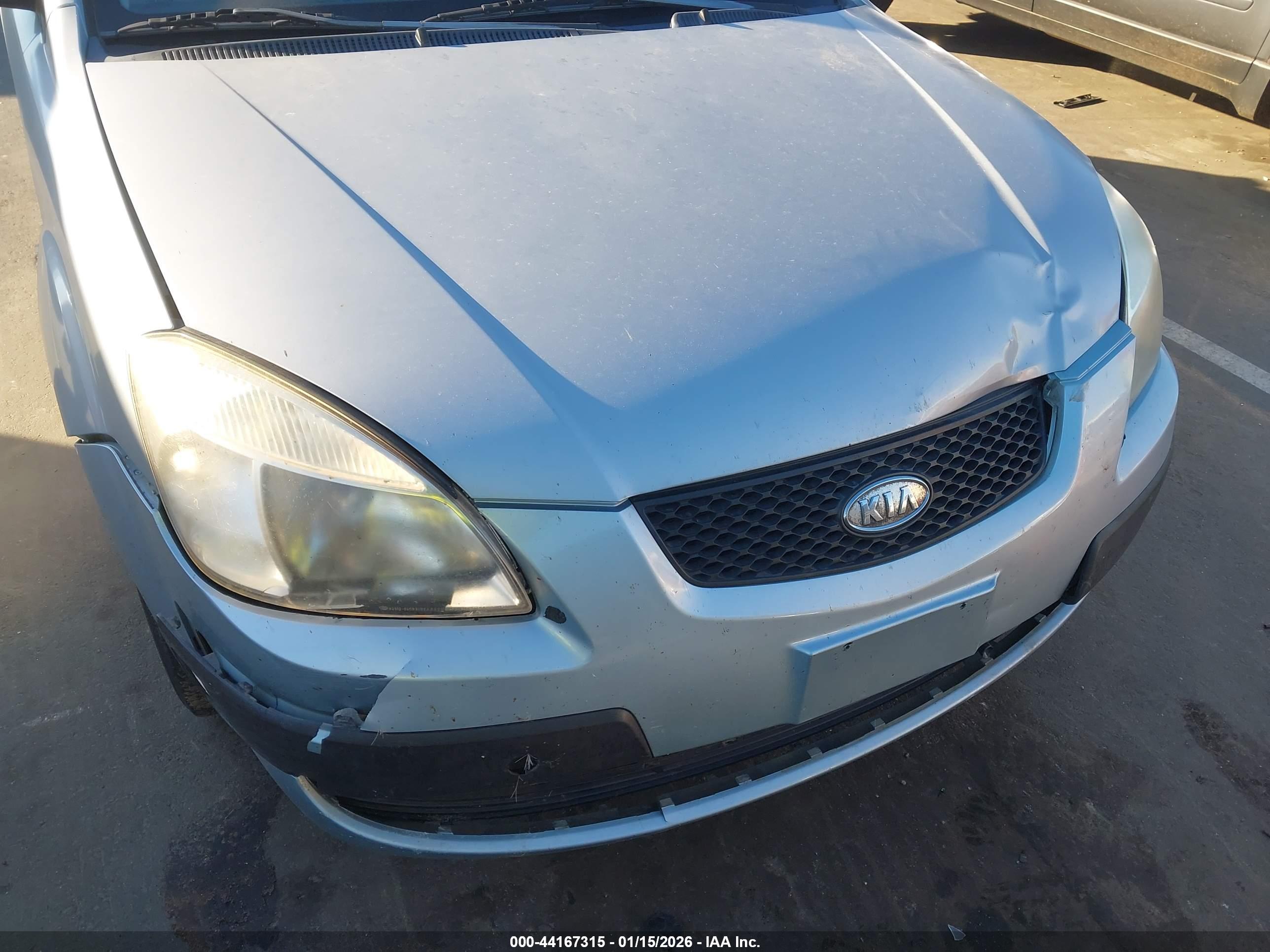 KIA RIO image 6