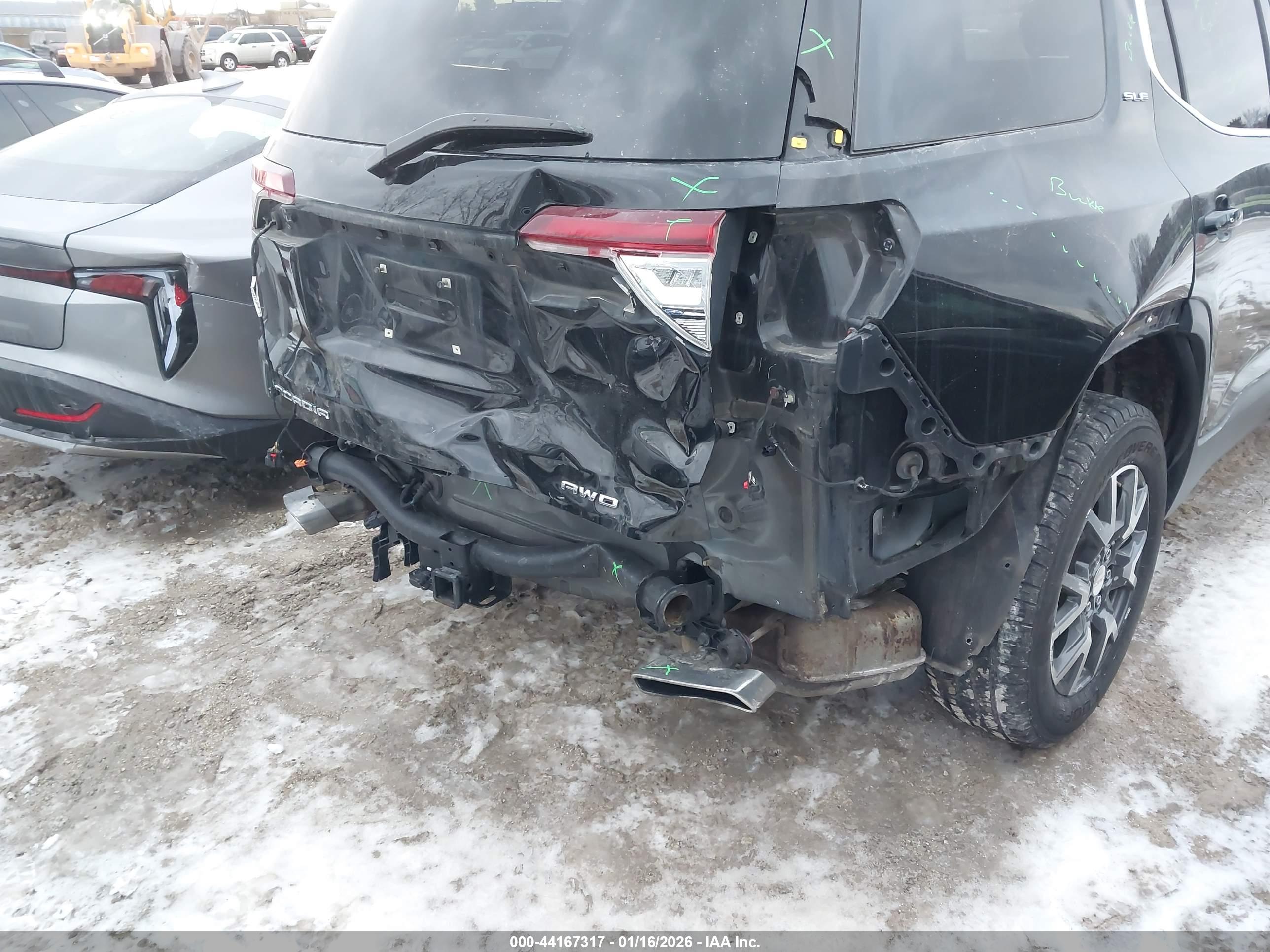 GMC ACADIA image 6