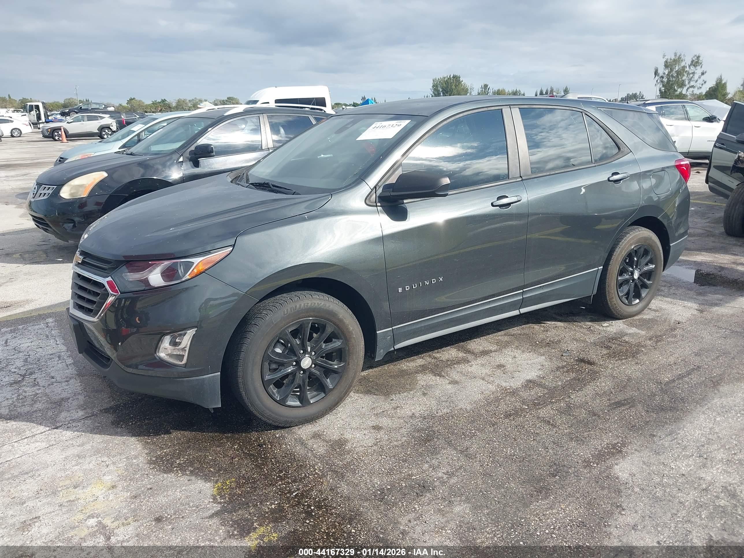 CHEVROLET EQUINOX image 2