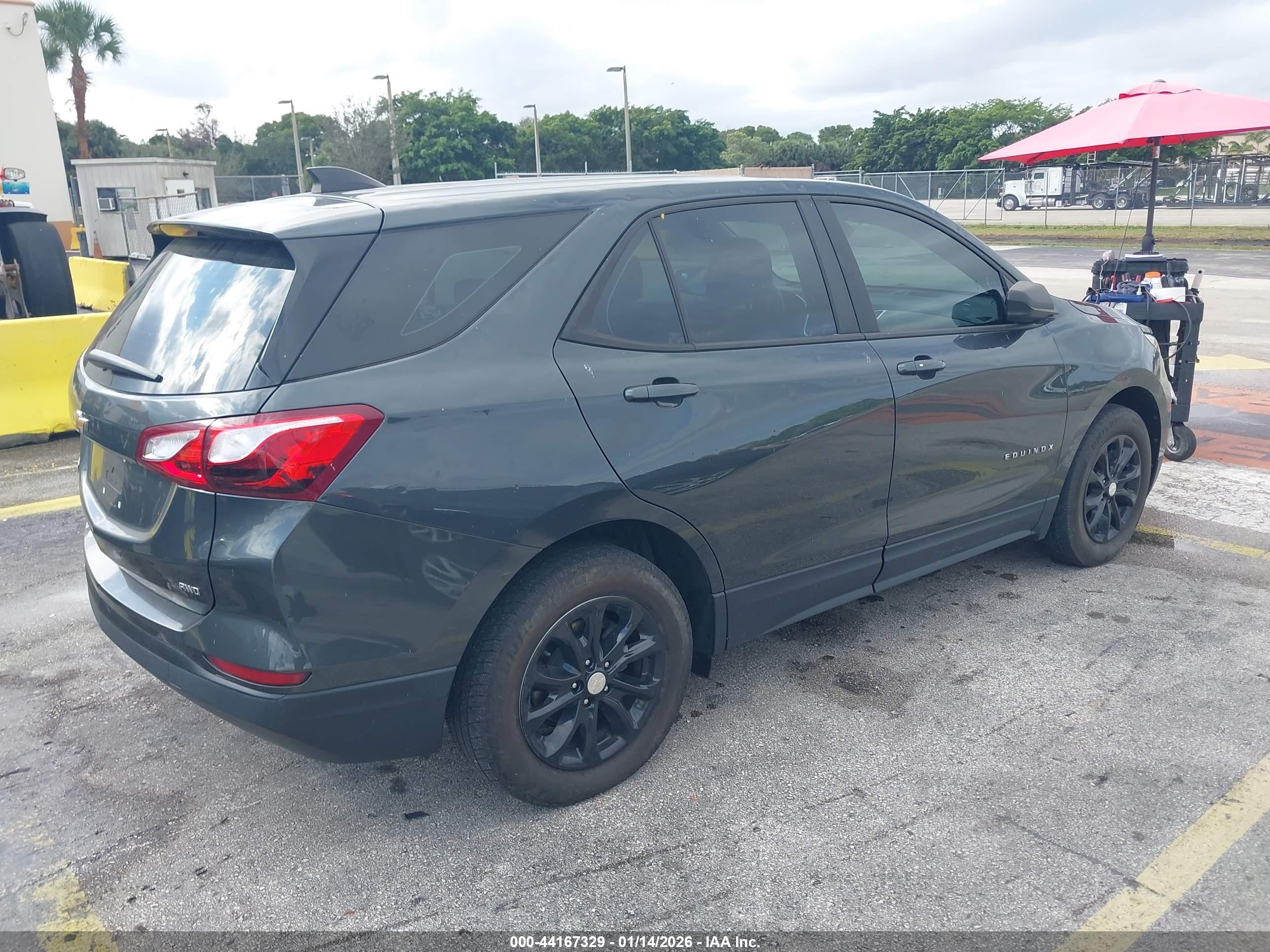 CHEVROLET EQUINOX image 4