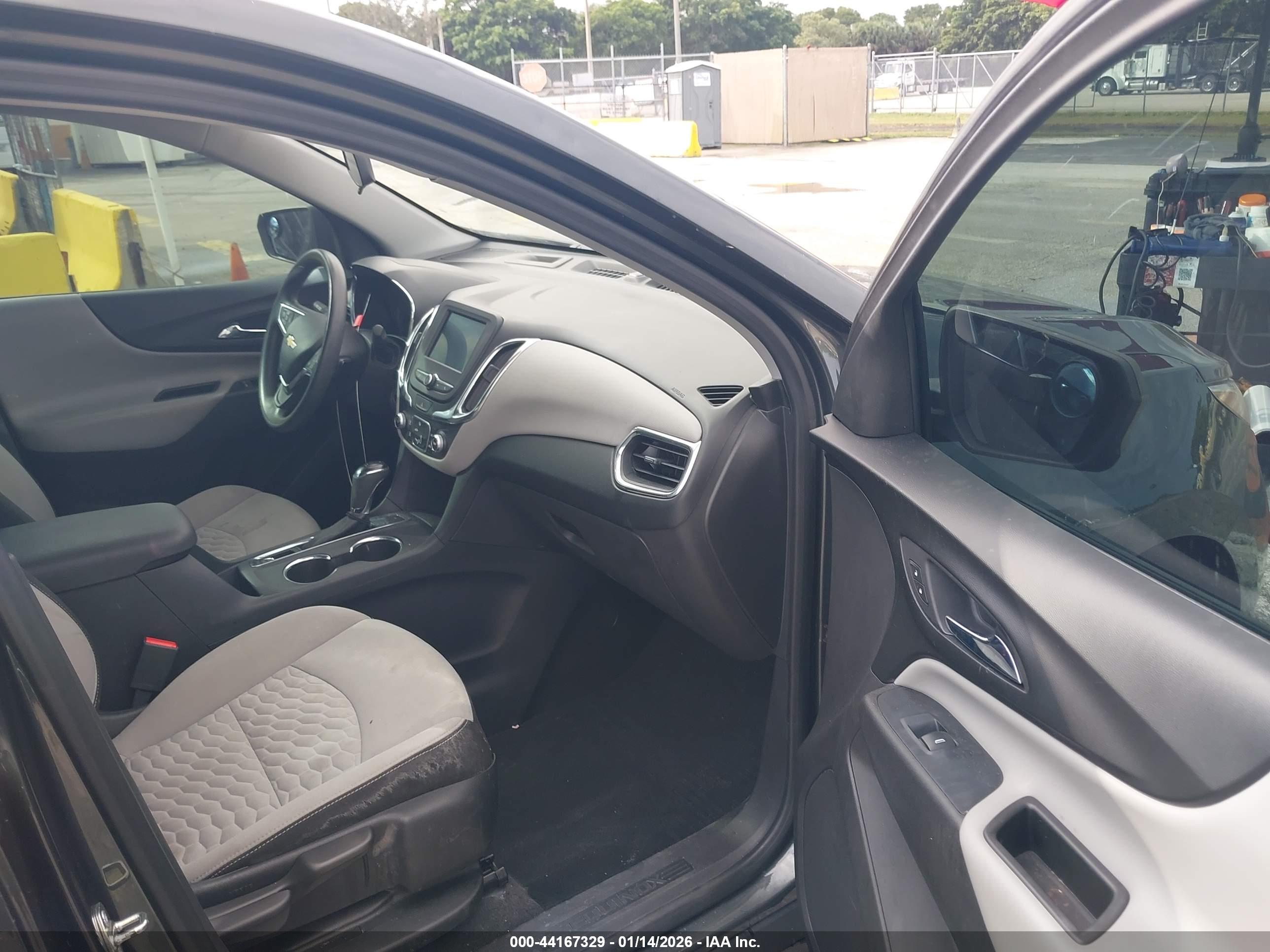 CHEVROLET EQUINOX image 5