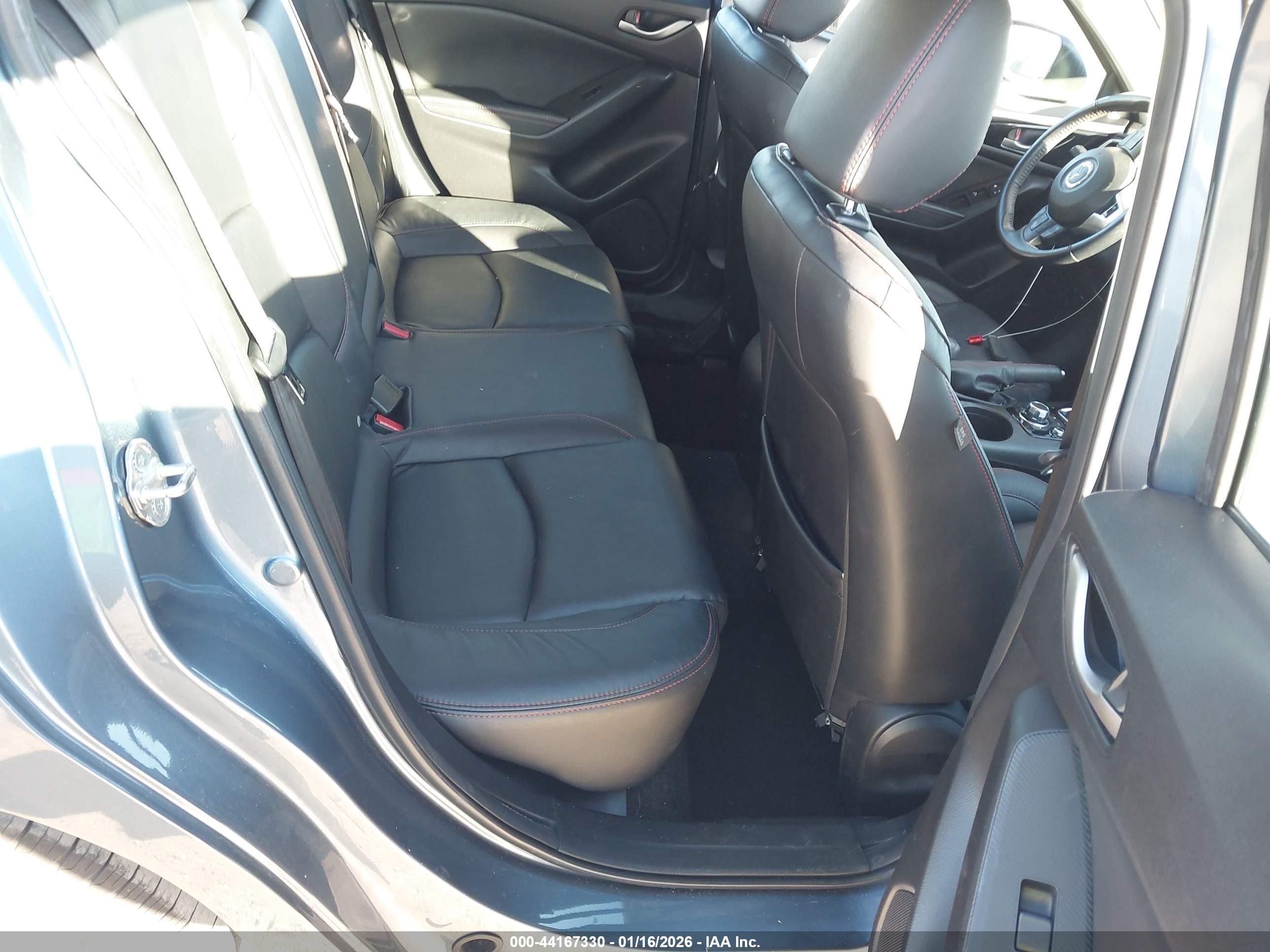 MAZDA MAZDA3 image 8