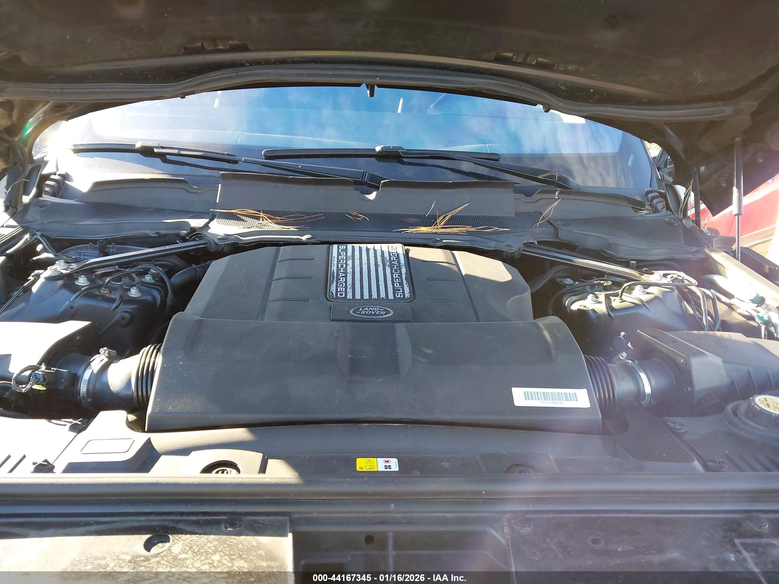 LAND ROVER image 10