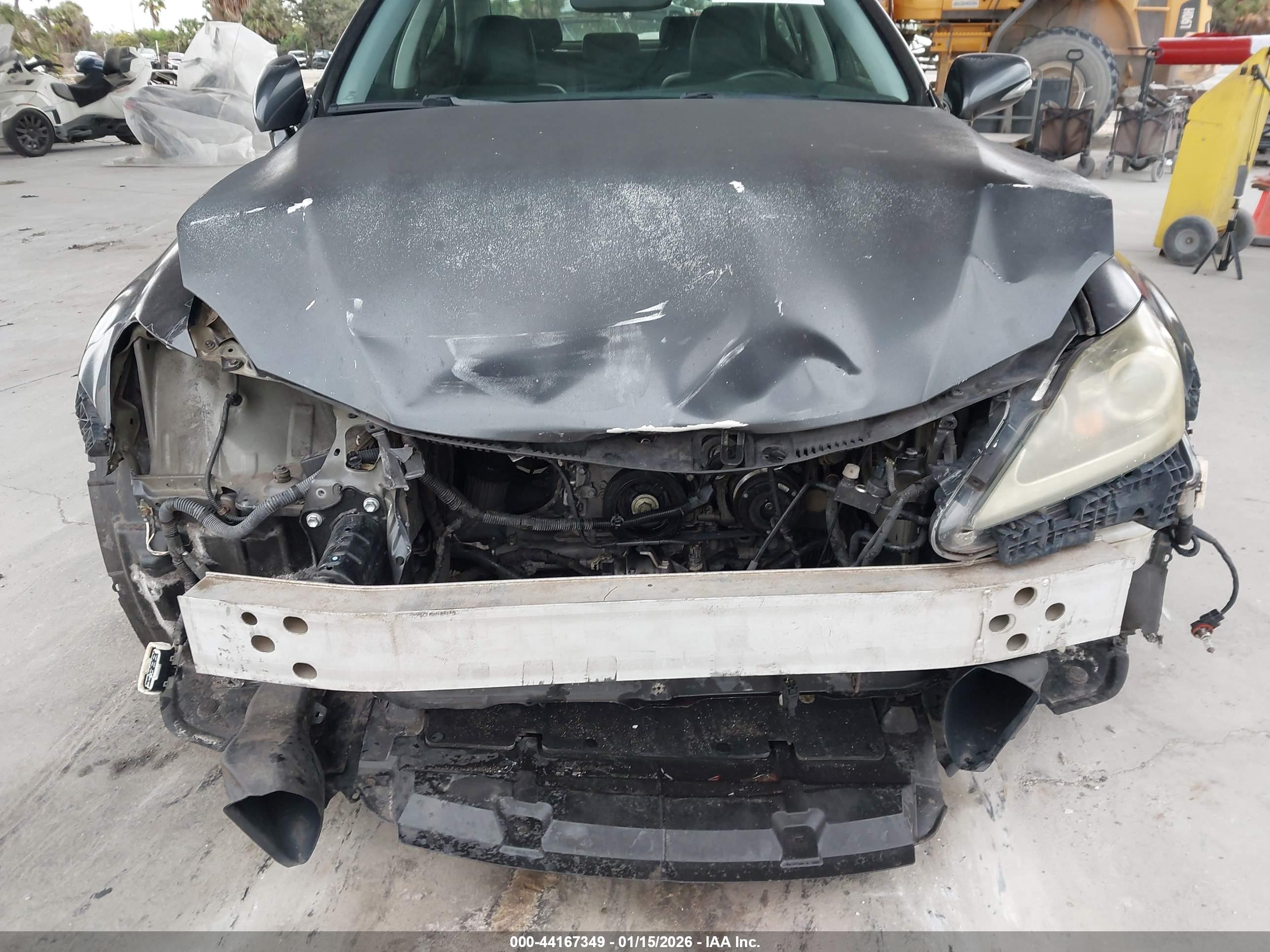 LEXUS IS image 6