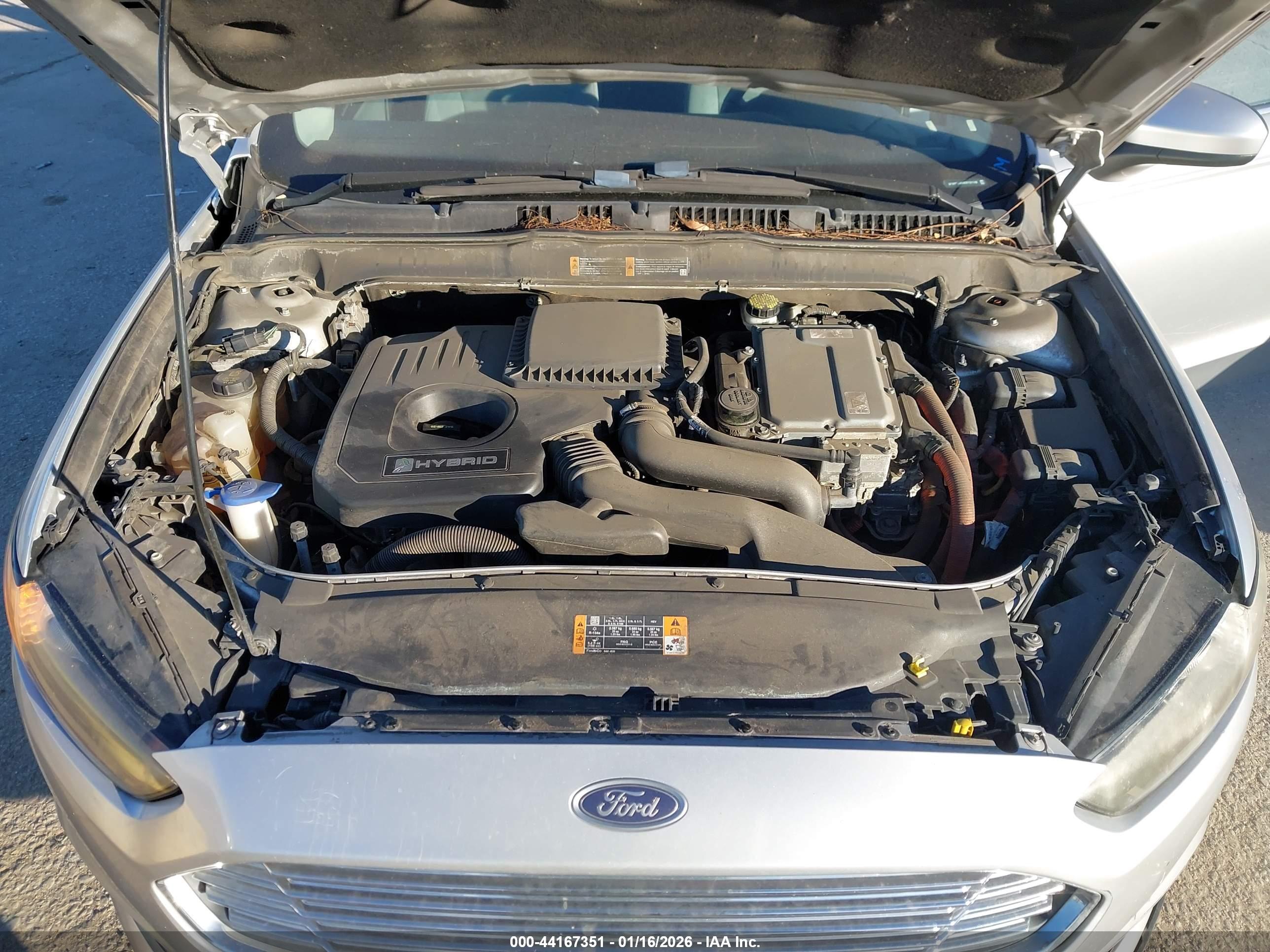 FORD FUSION image 10