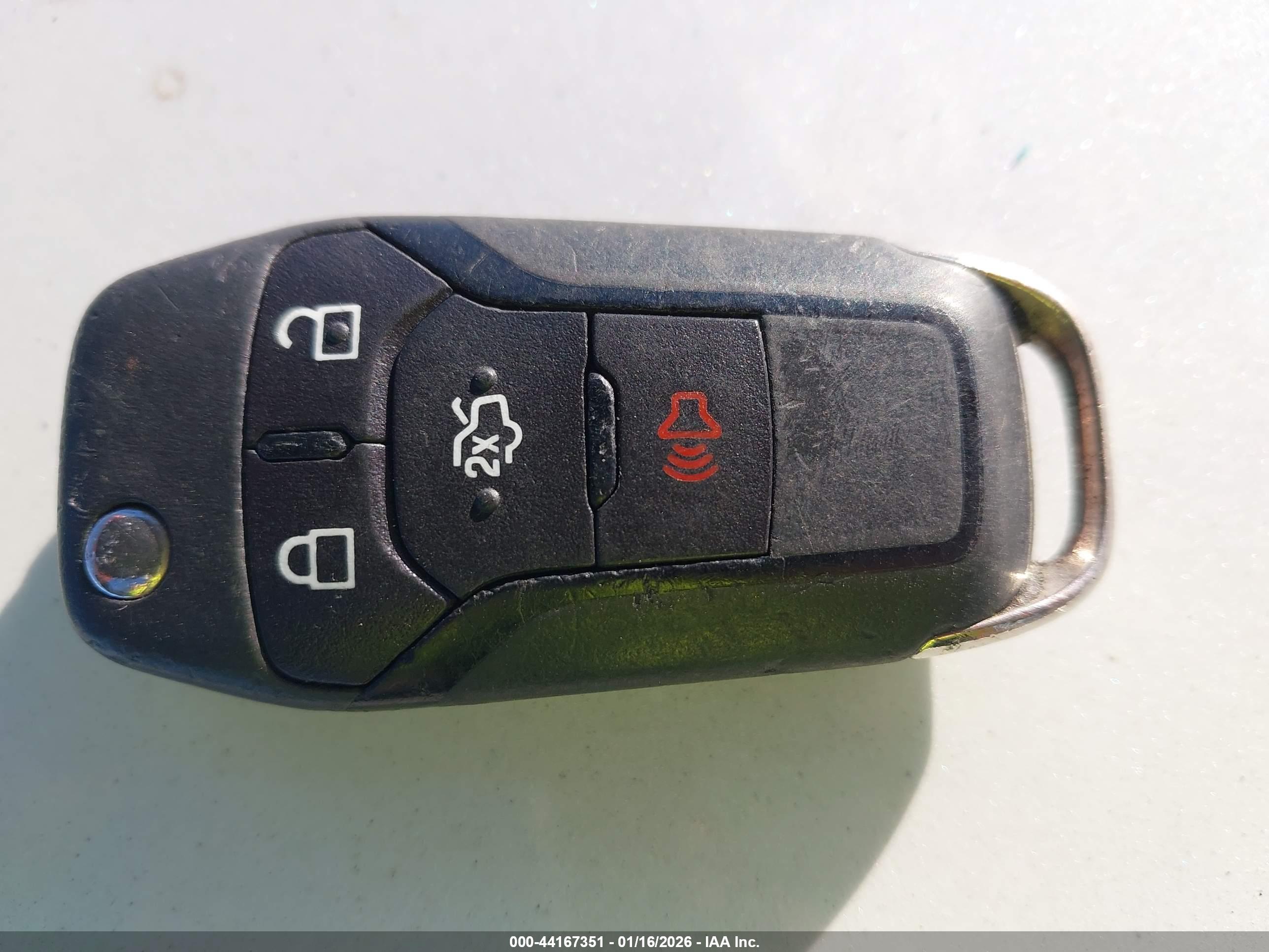 FORD FUSION image 11