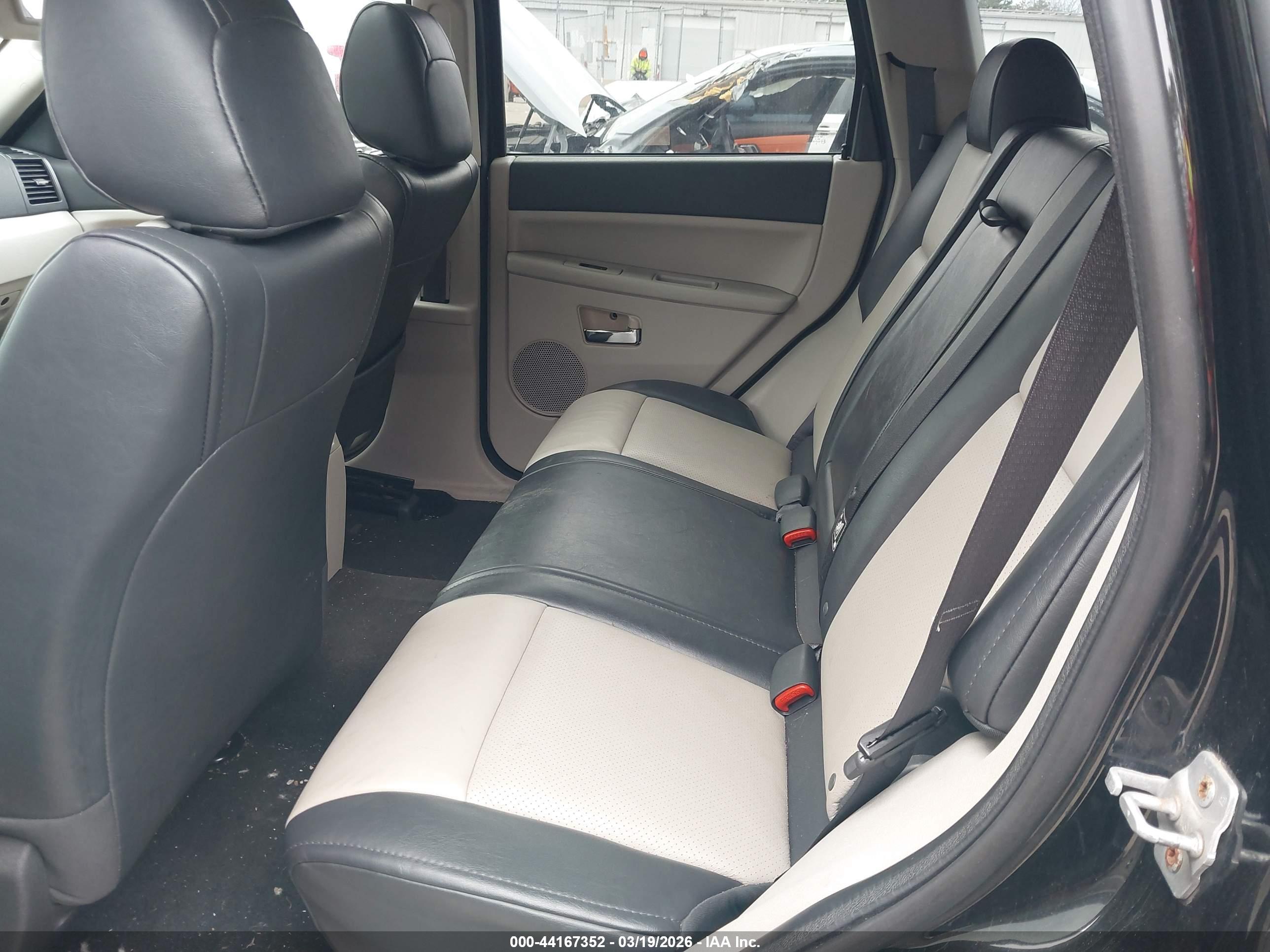 JEEP GRAND image 8