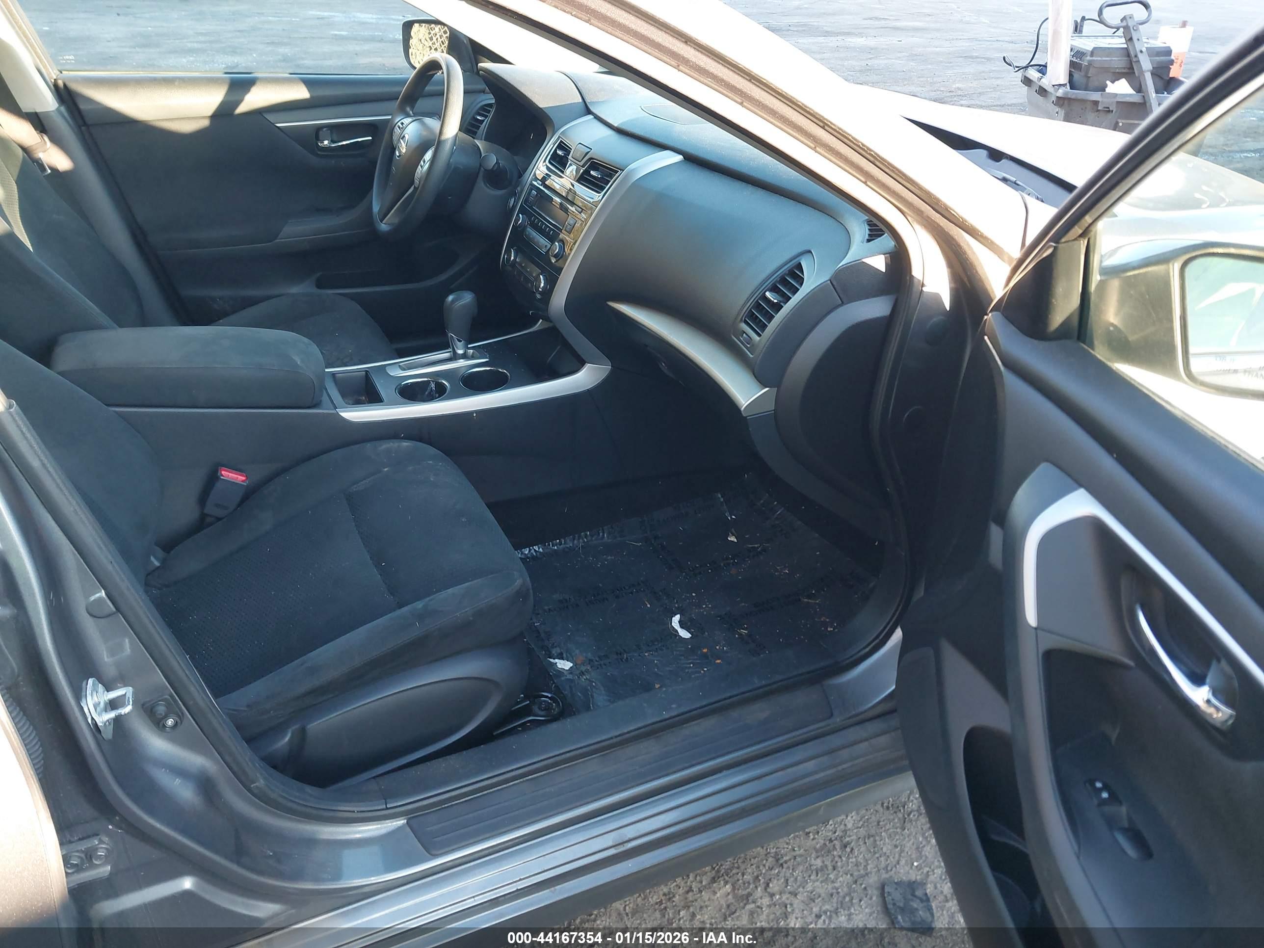 NISSAN ALTIMA image 5