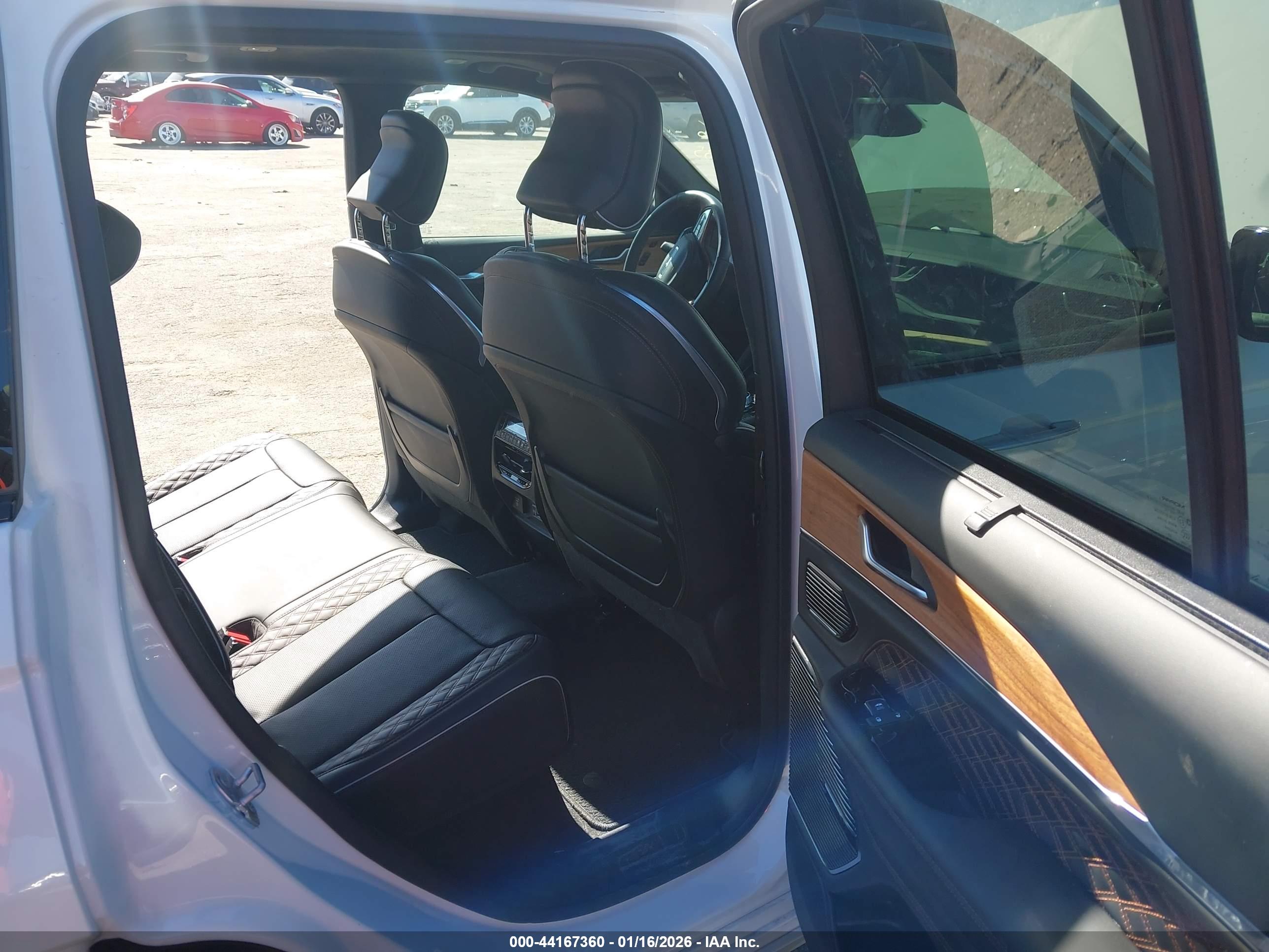 JEEP GRAND image 8