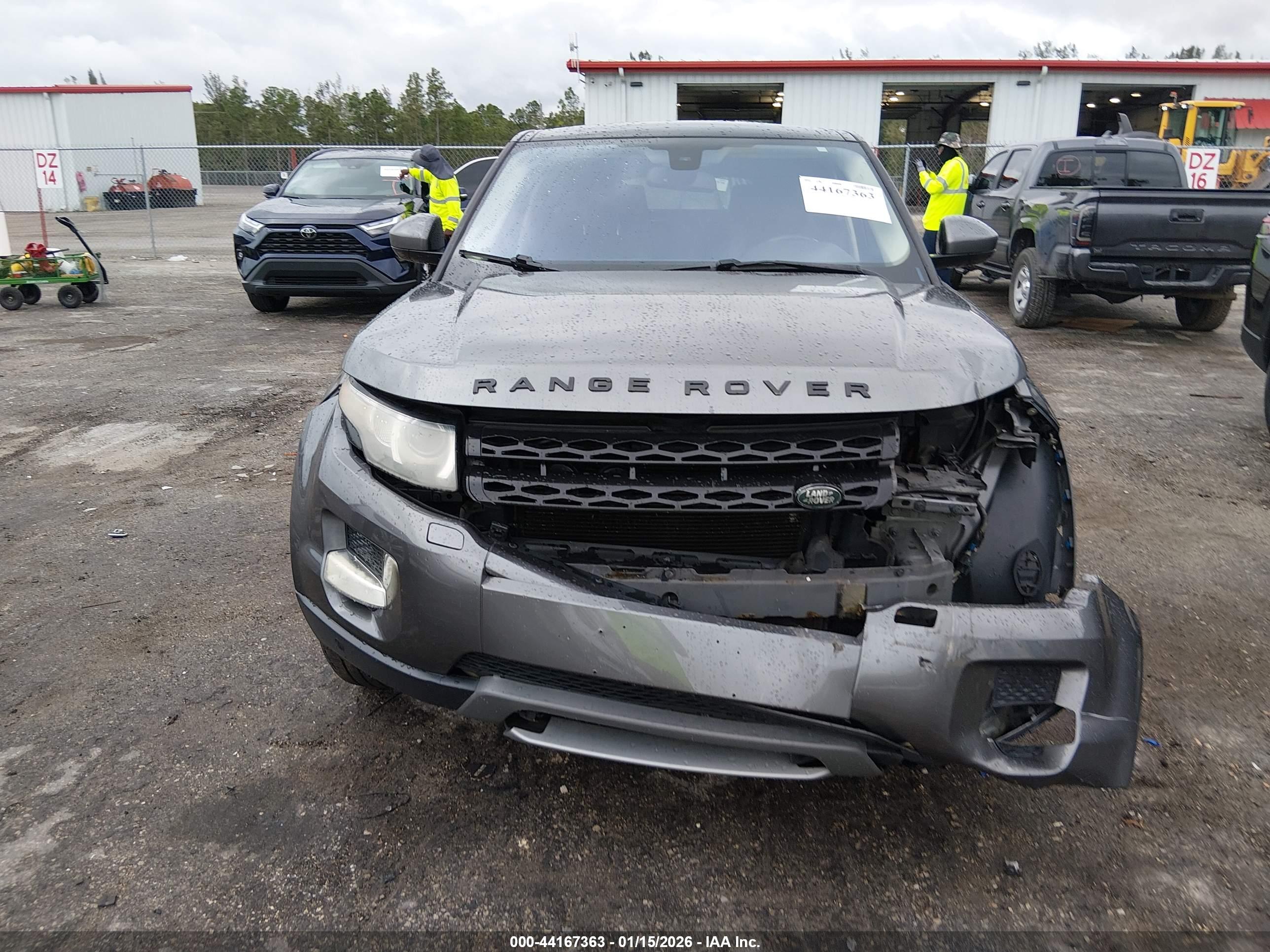 LAND ROVER image 6