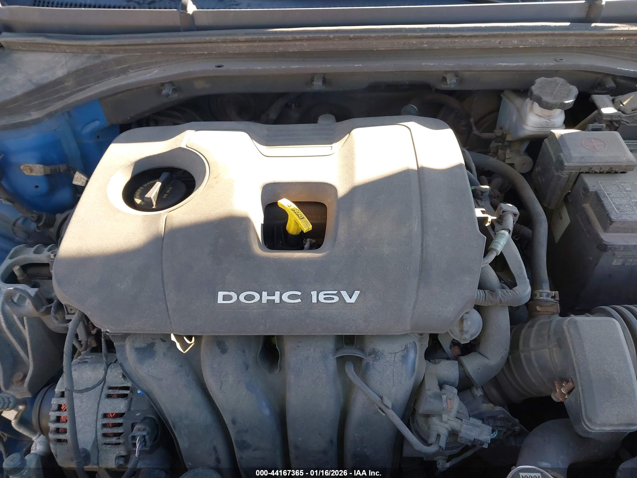 HYUNDAI ELANTRA image 10