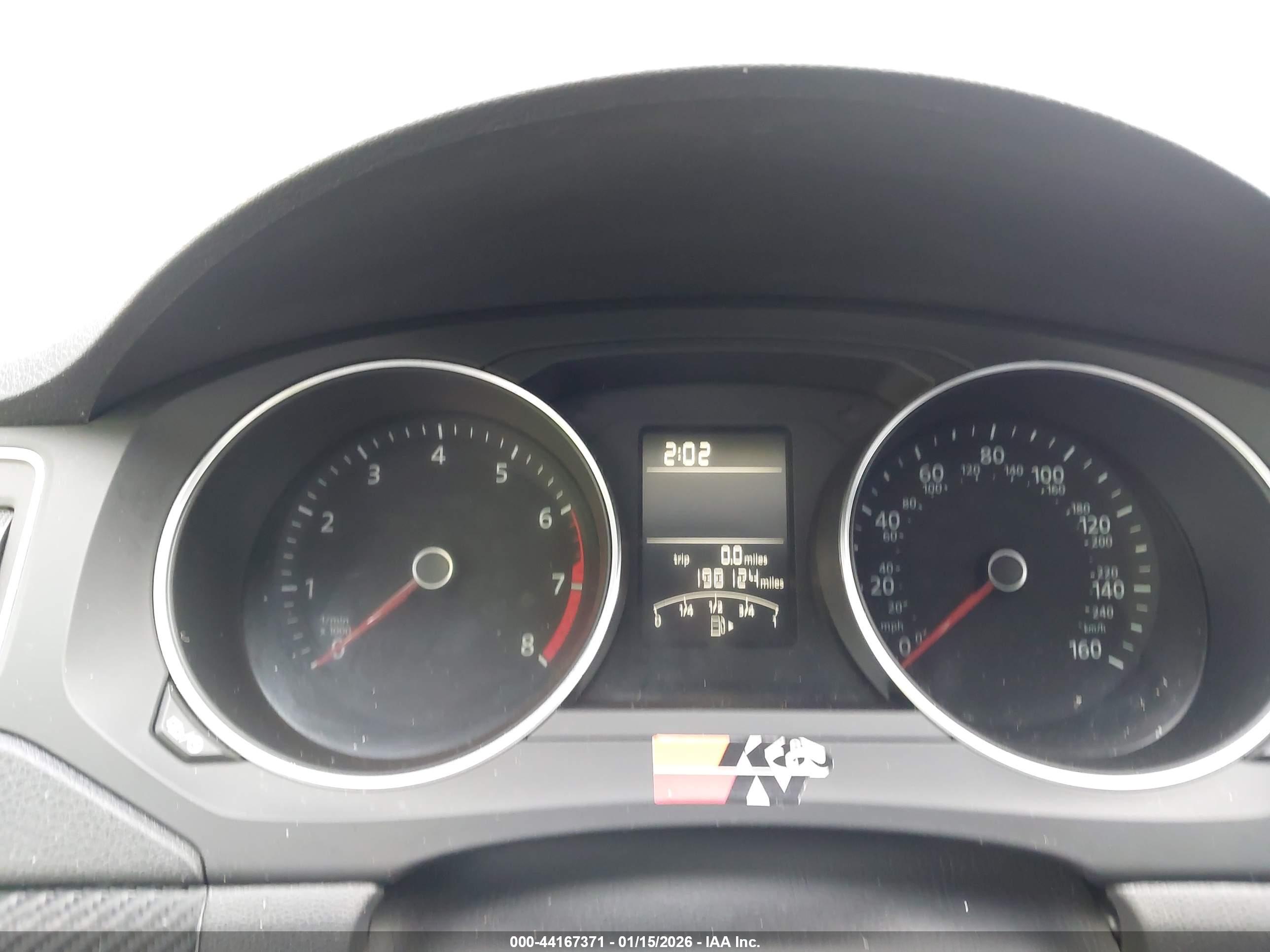 VOLKSWAGEN JETTA image 7