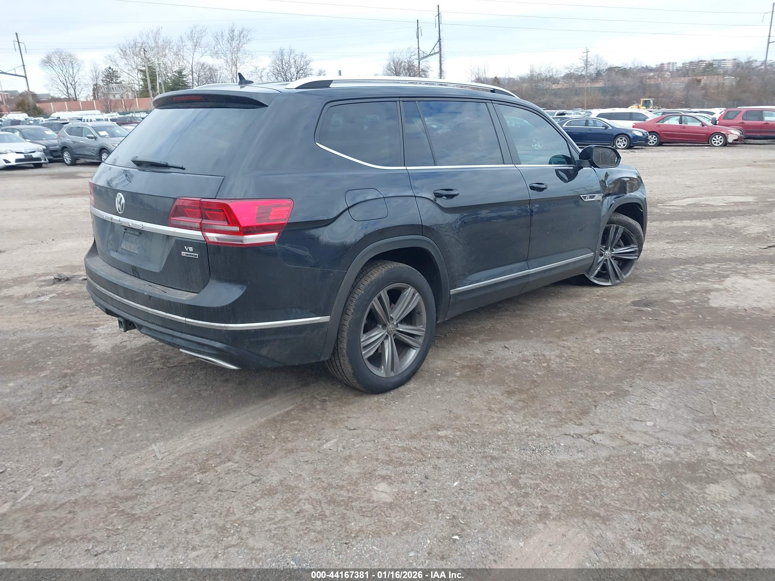 VOLKSWAGEN ATLAS image 4