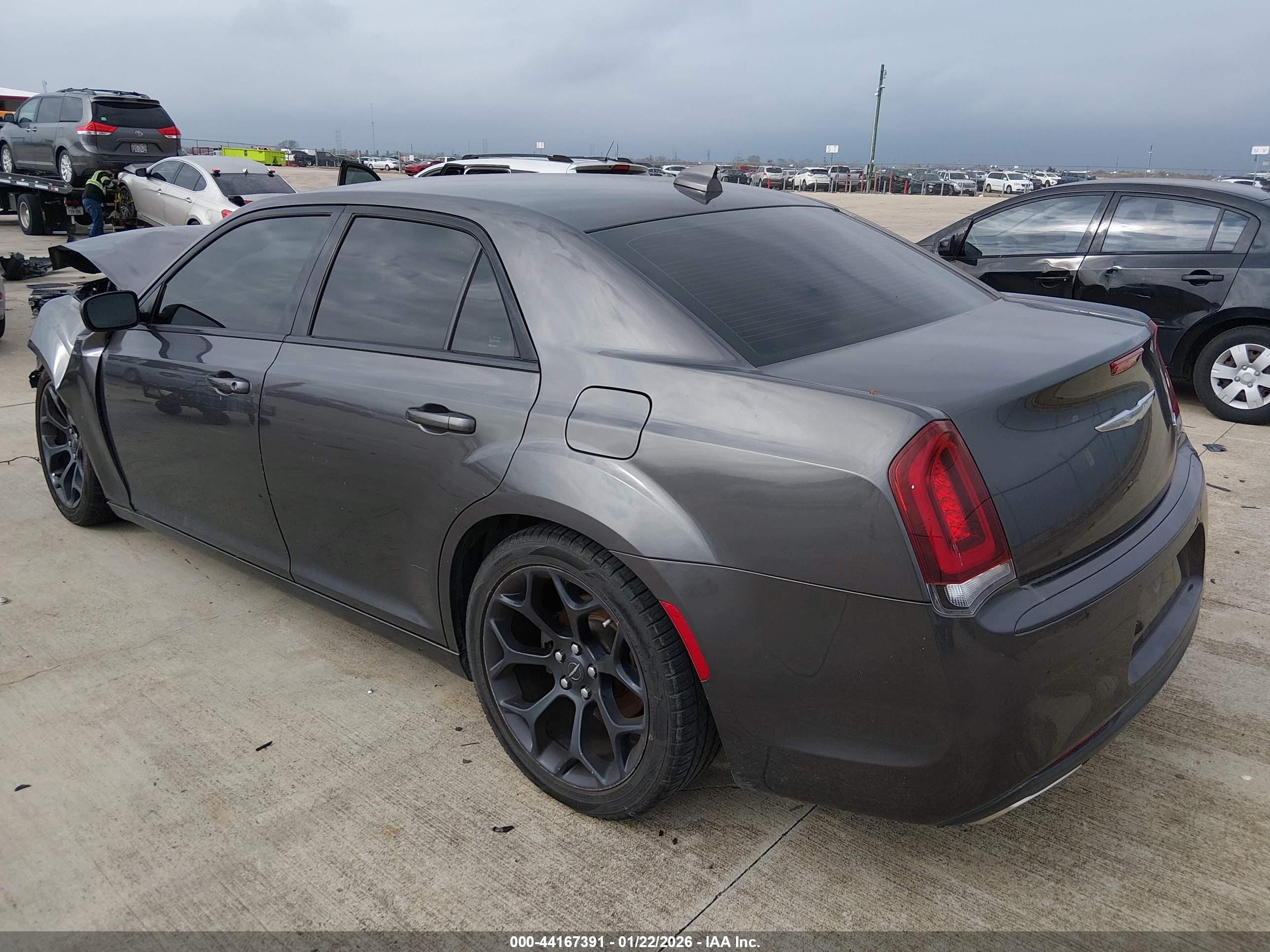 CHRYSLER 300 image 3
