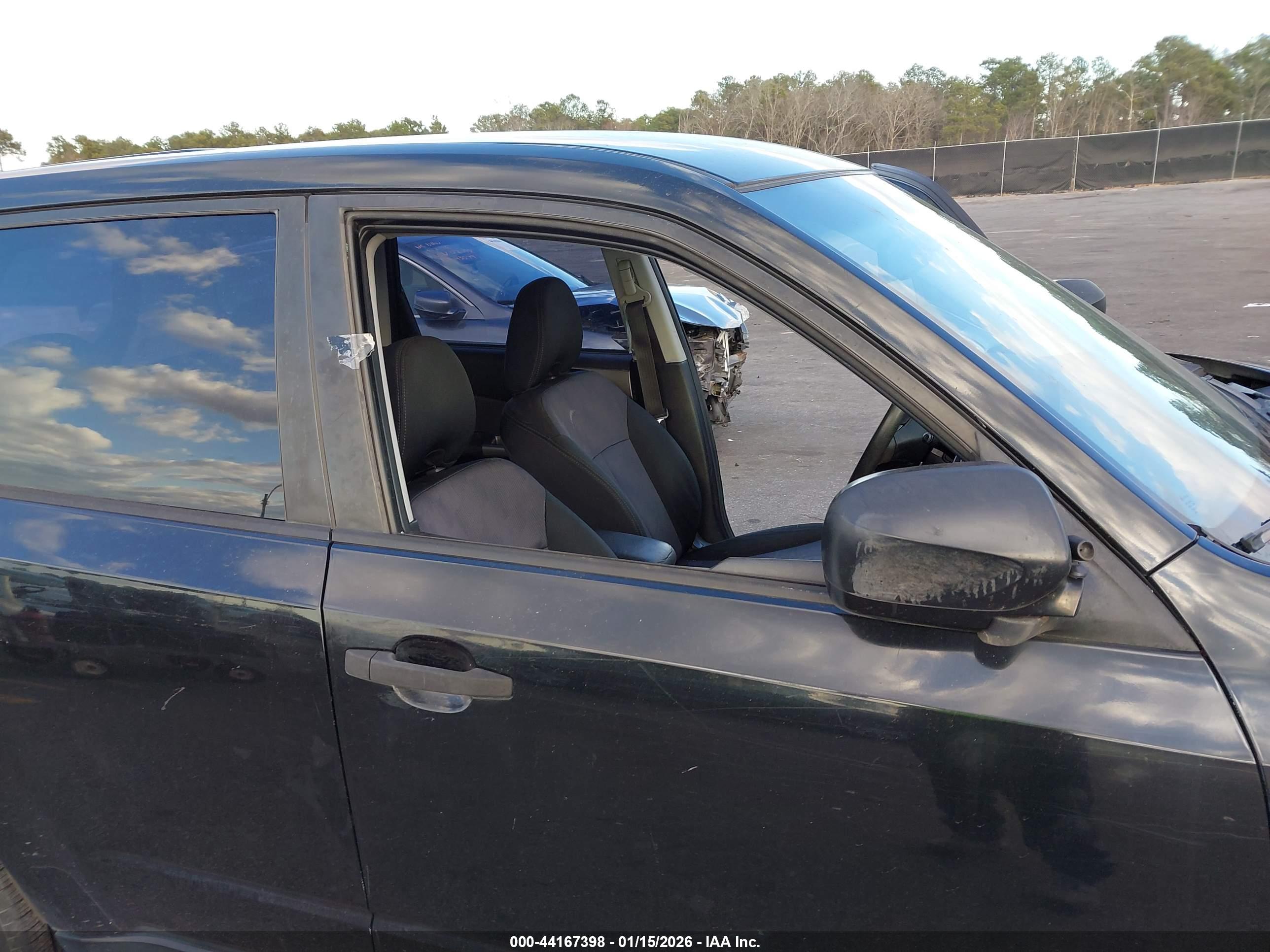 SUBARU FORESTER image 6