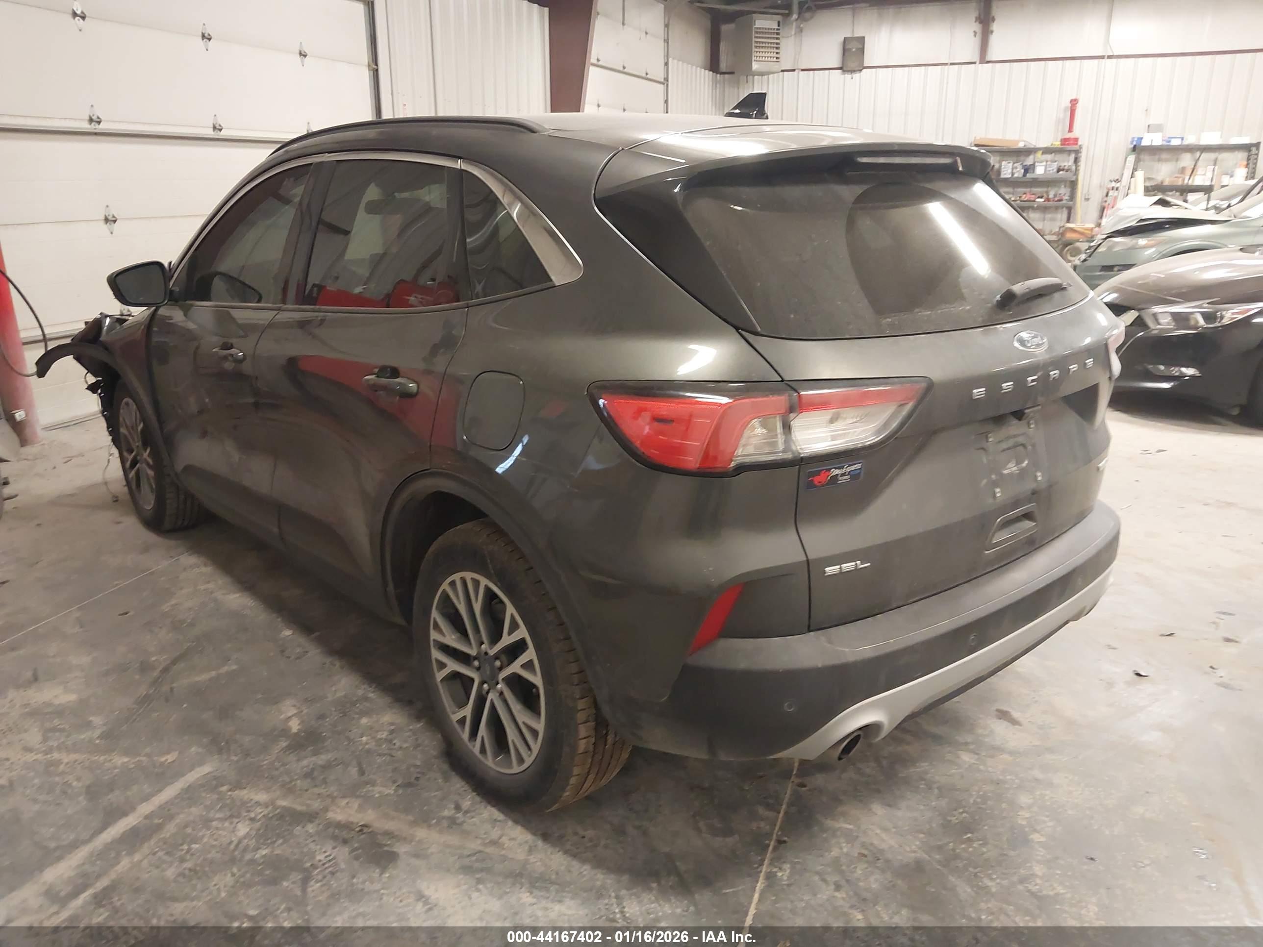 FORD ESCAPE image 3