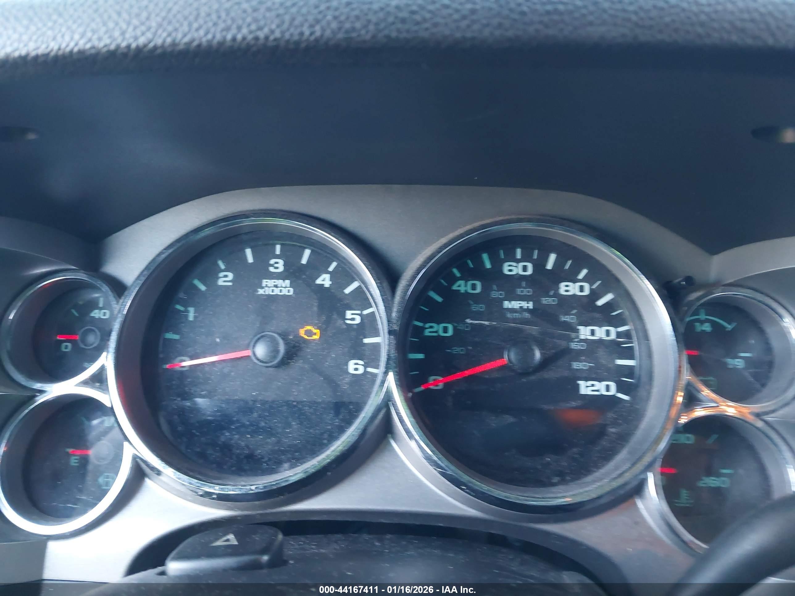 CHEVROLET SILVERADO image 7