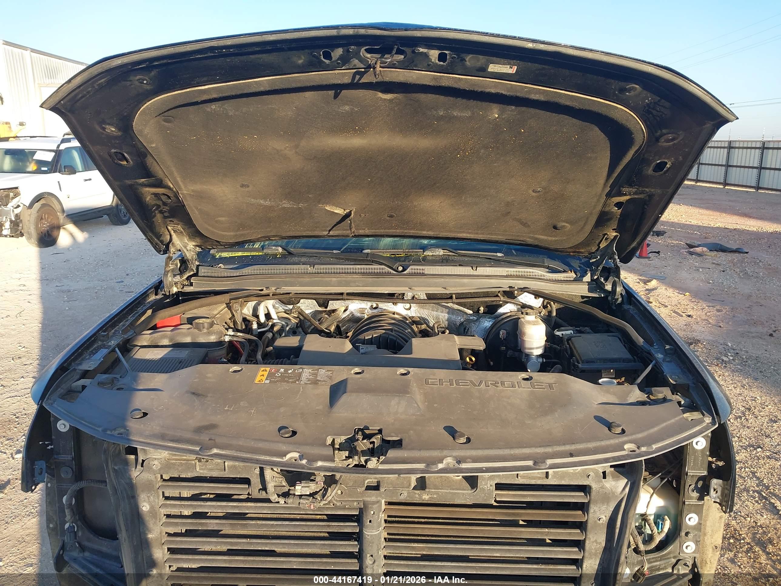 CHEVROLET SUBURBAN image 10
