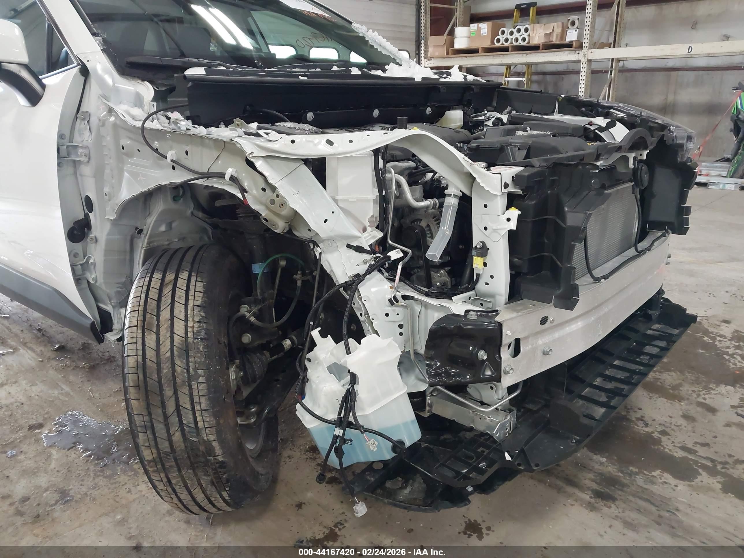 TOYOTA RAV4 image 6