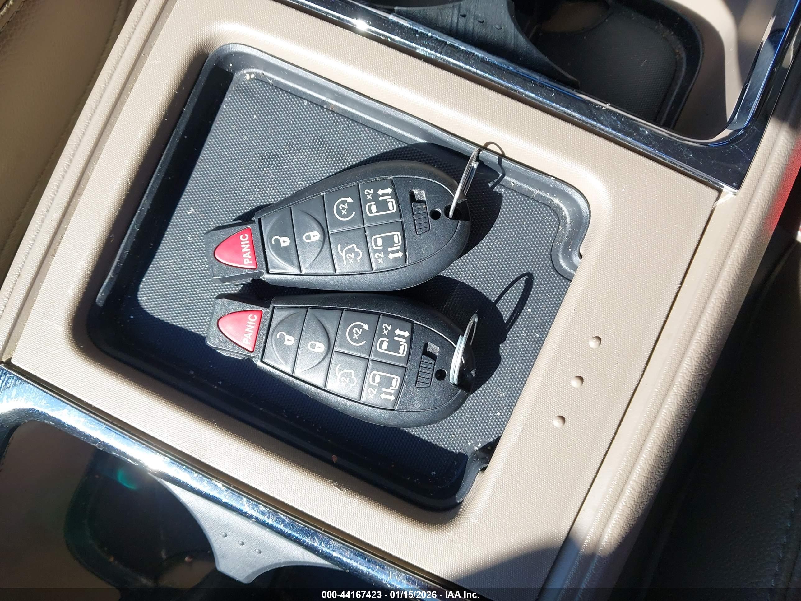 CHRYSLER TOWN image 11