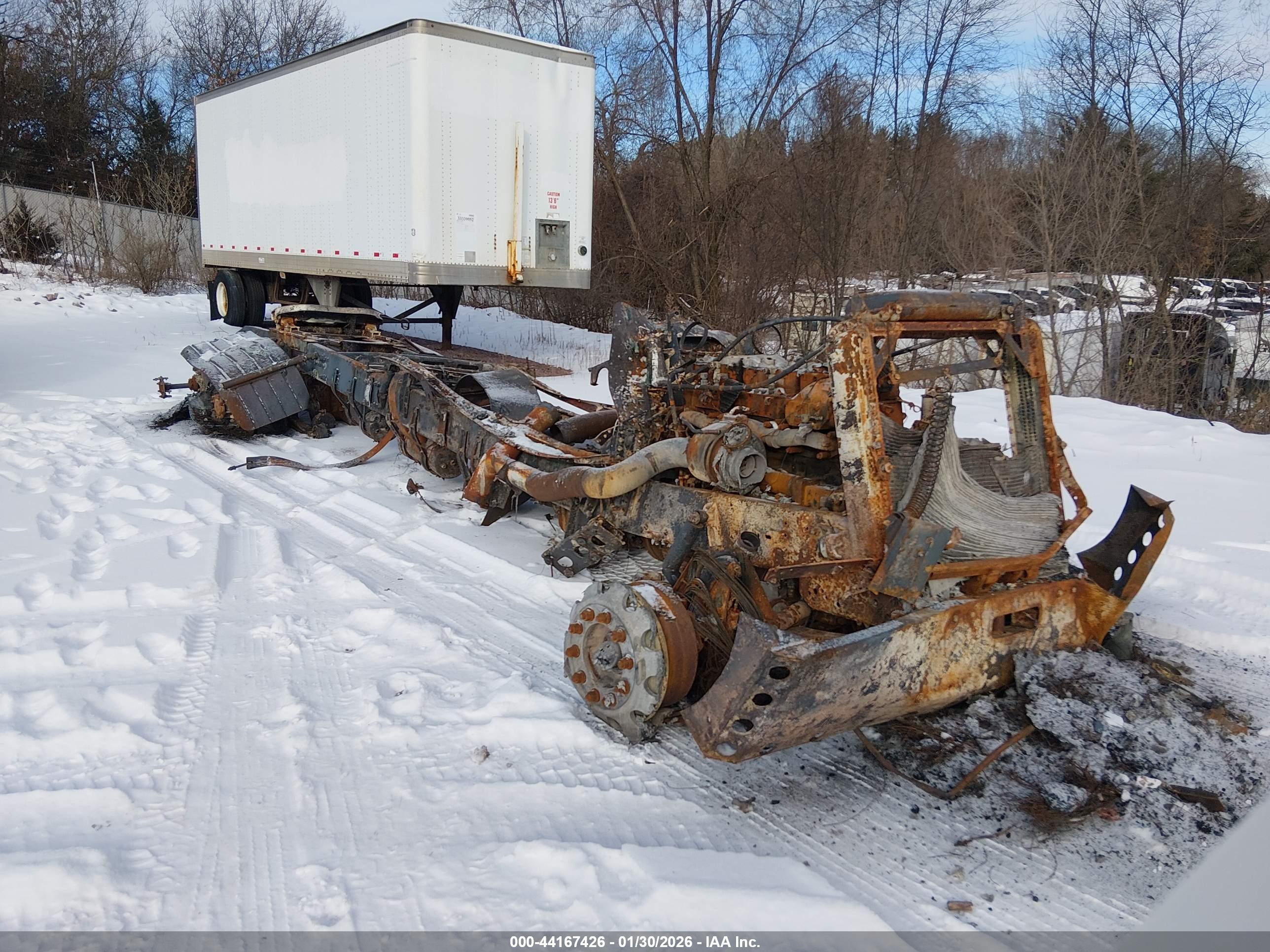 FREIGHTLINER CONVENTIONAL image 2