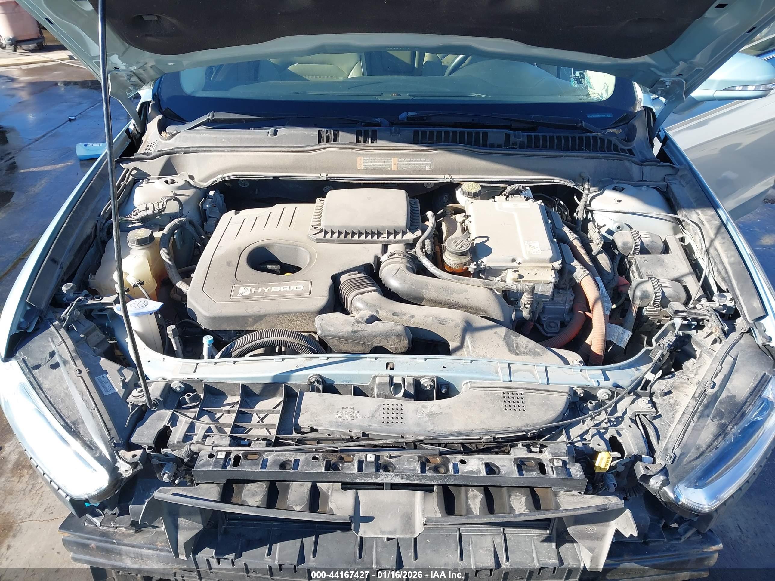 FORD FUSION image 10
