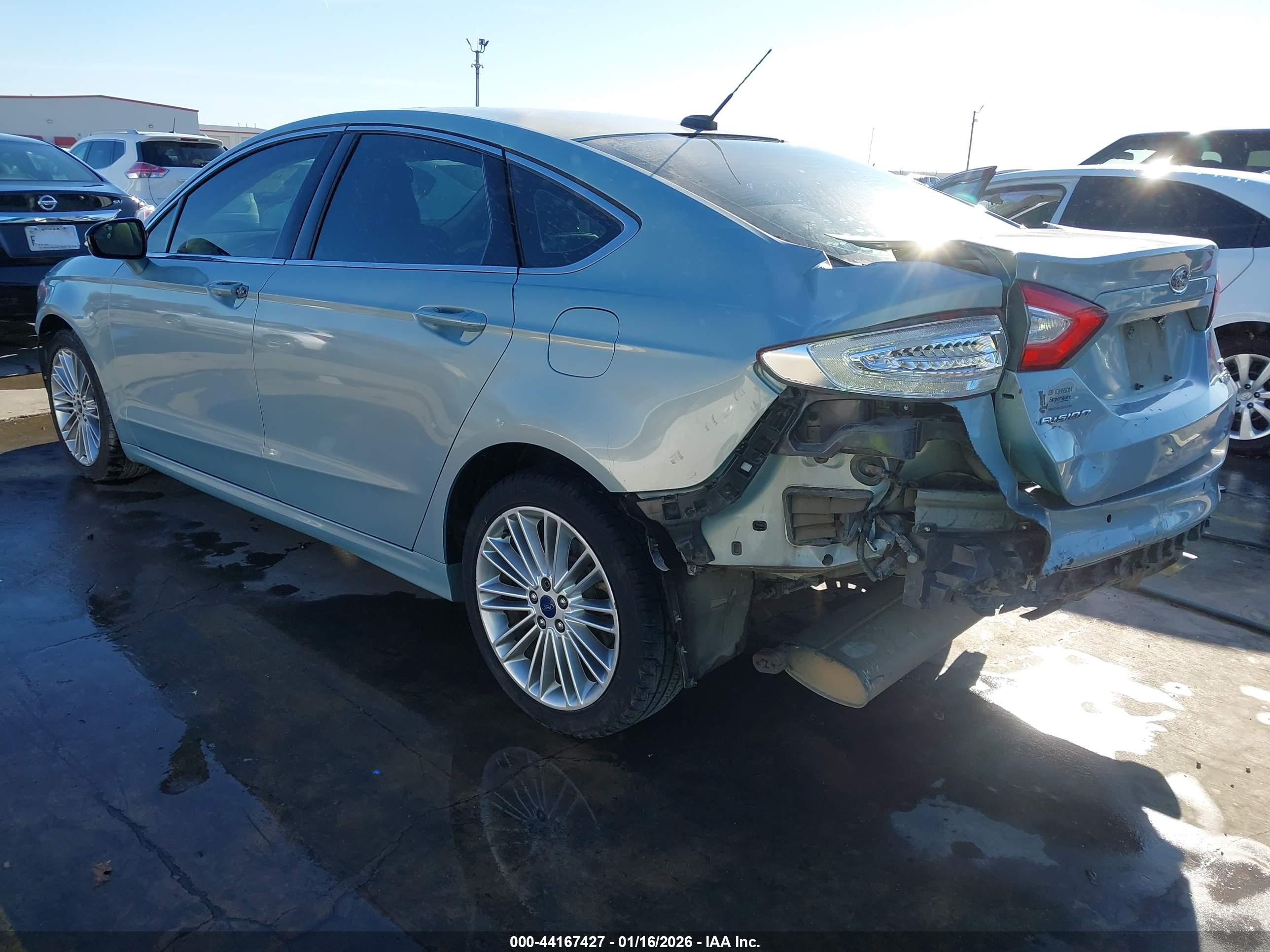 FORD FUSION image 3