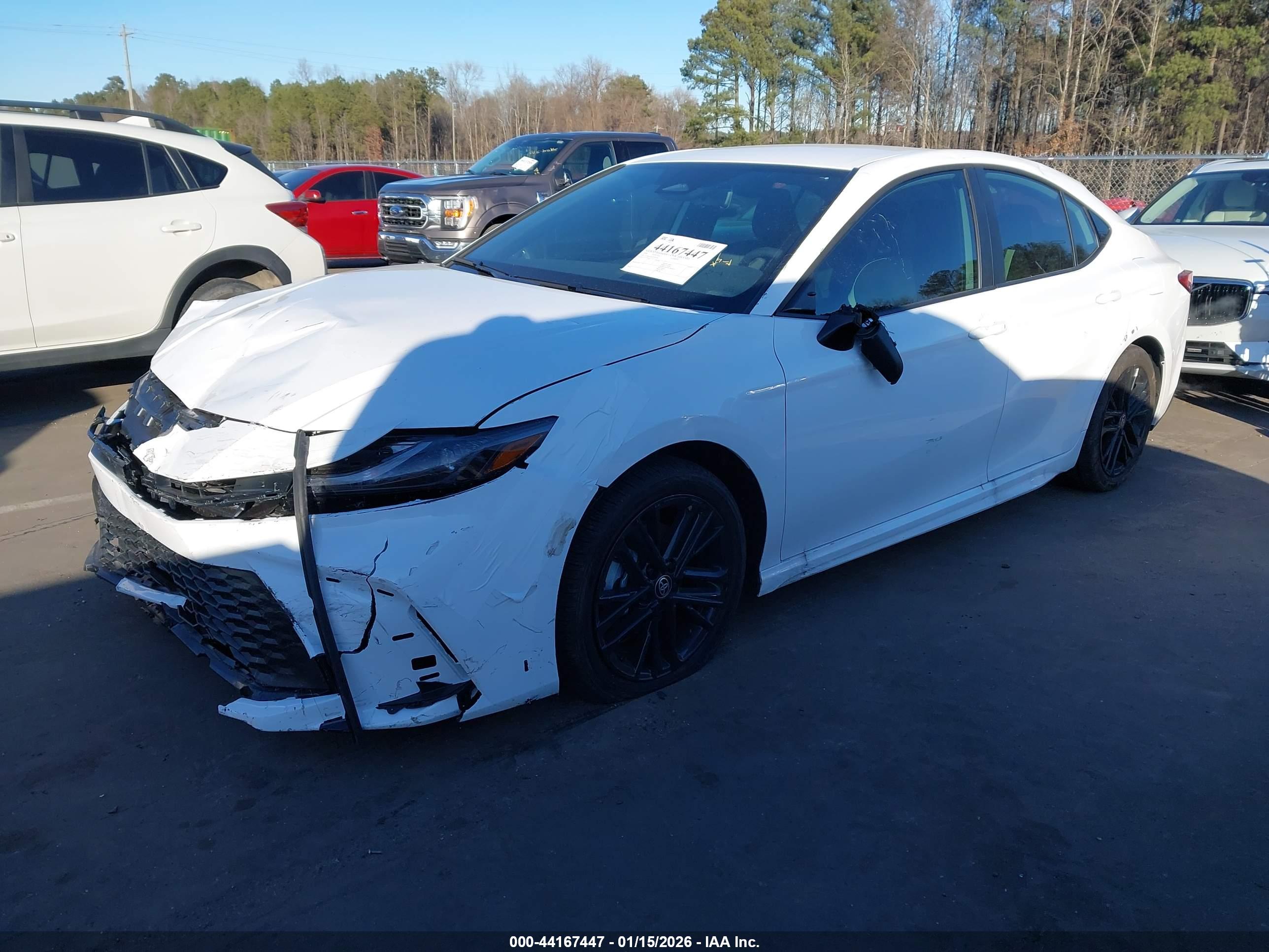 TOYOTA CAMRY image 2