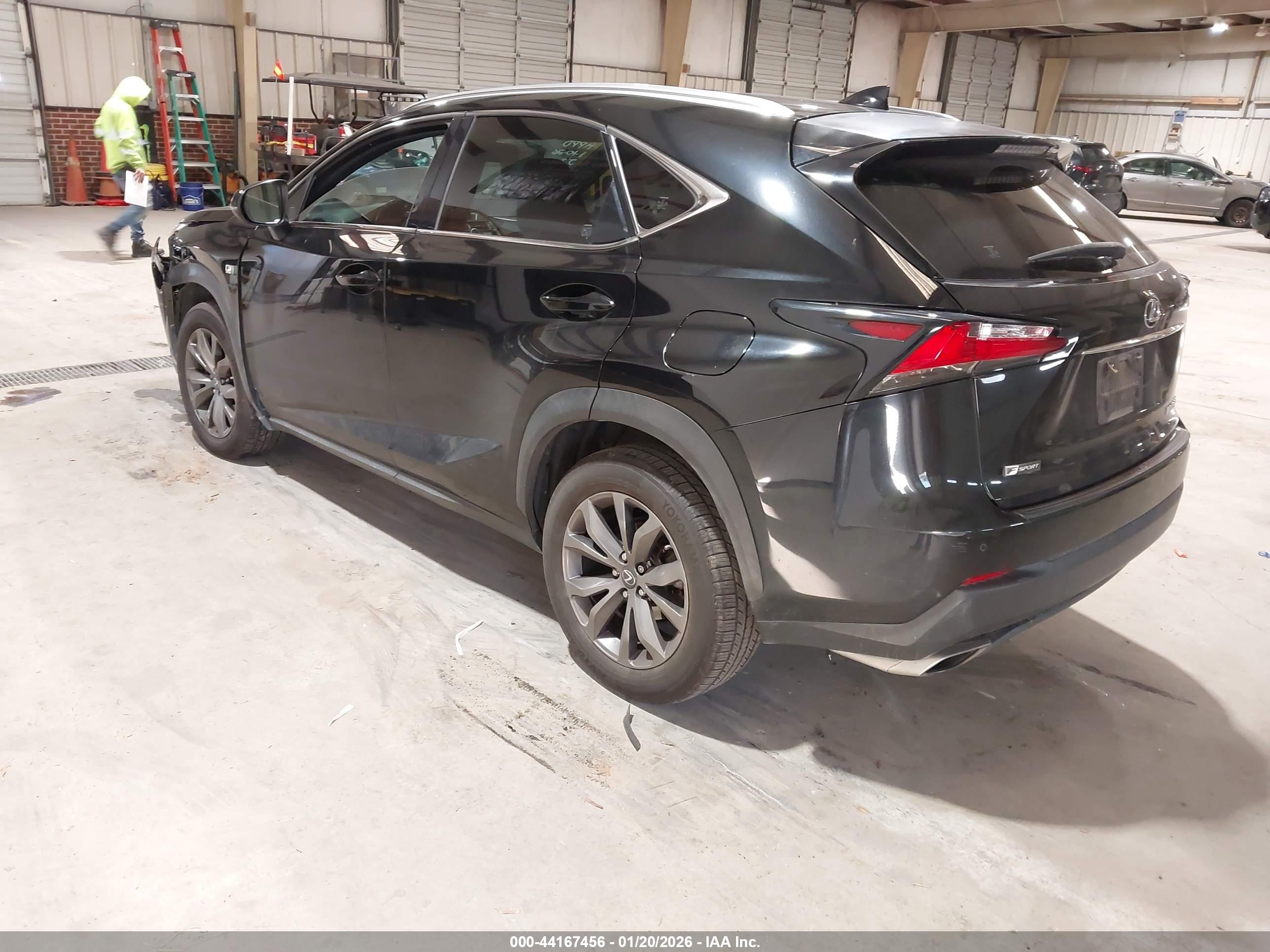 LEXUS NX image 3