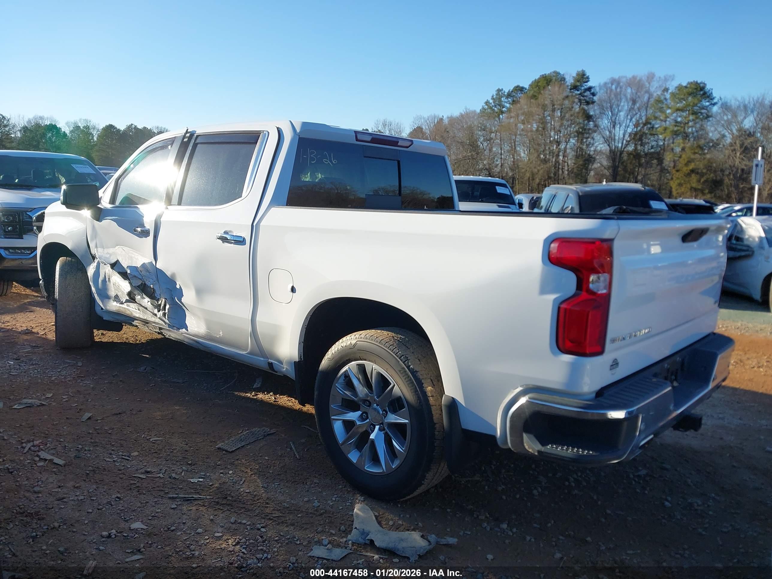 CHEVROLET SILVERADO image 3