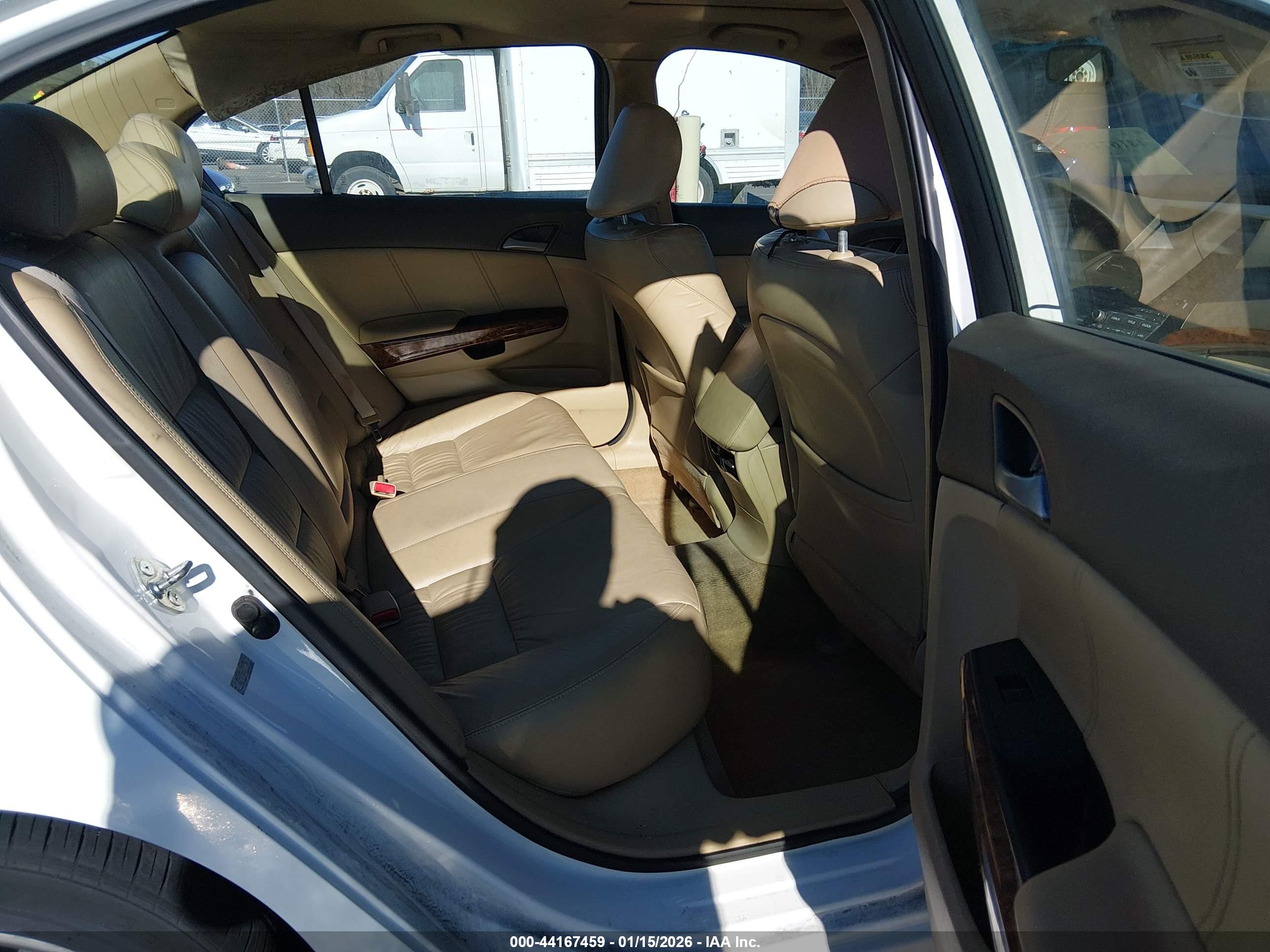 HONDA ACCORD image 8