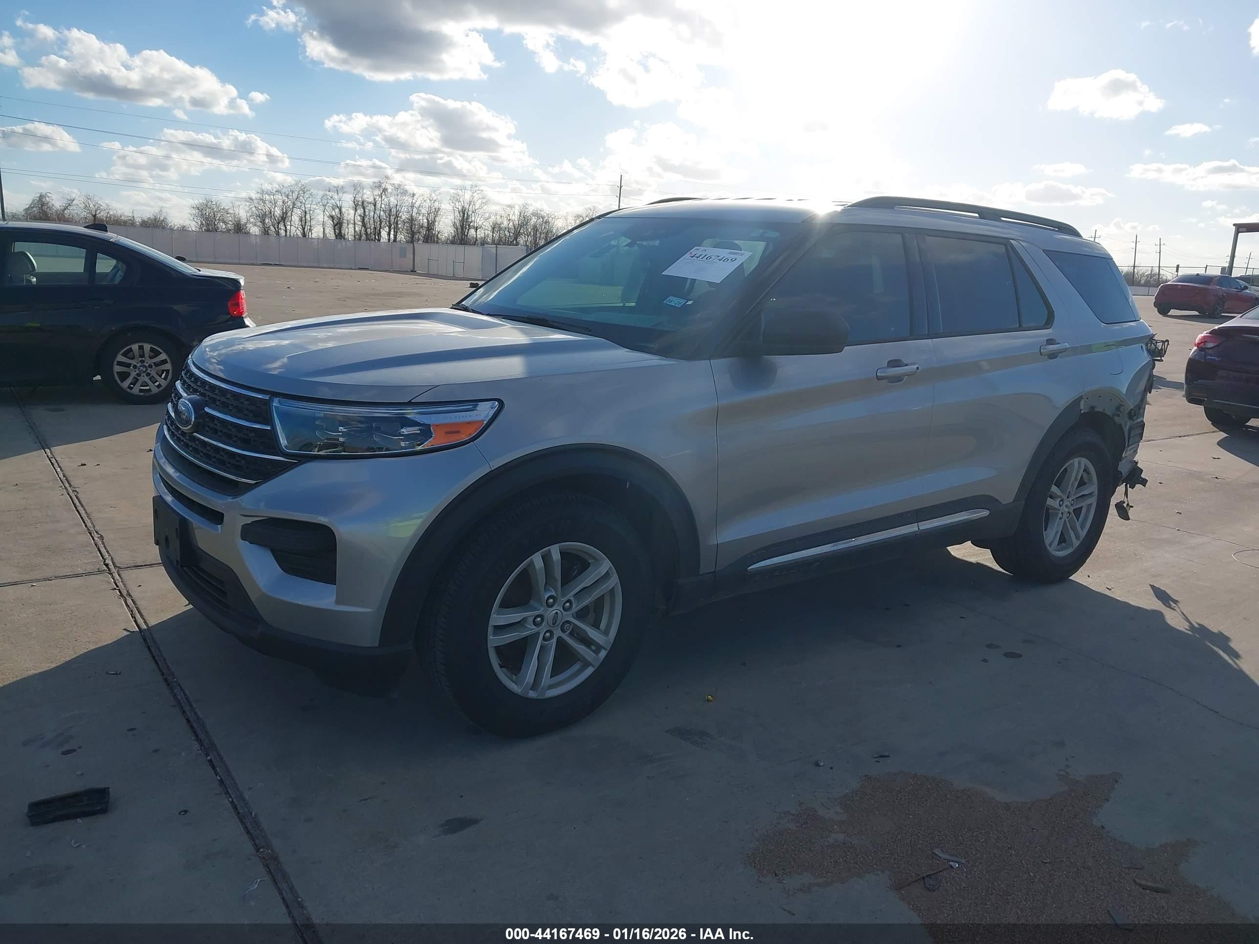 FORD EXPLORER image 2