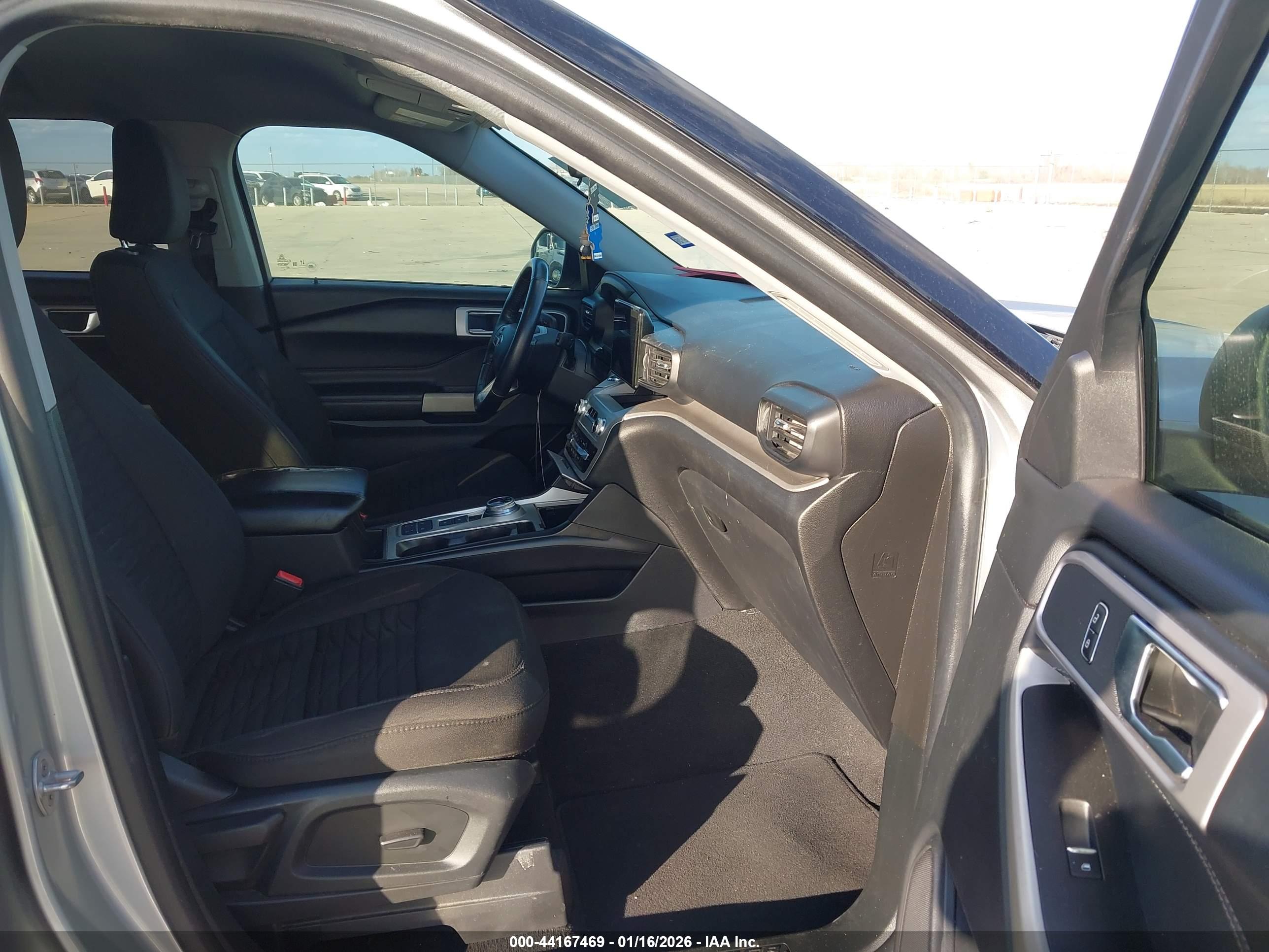 FORD EXPLORER image 5
